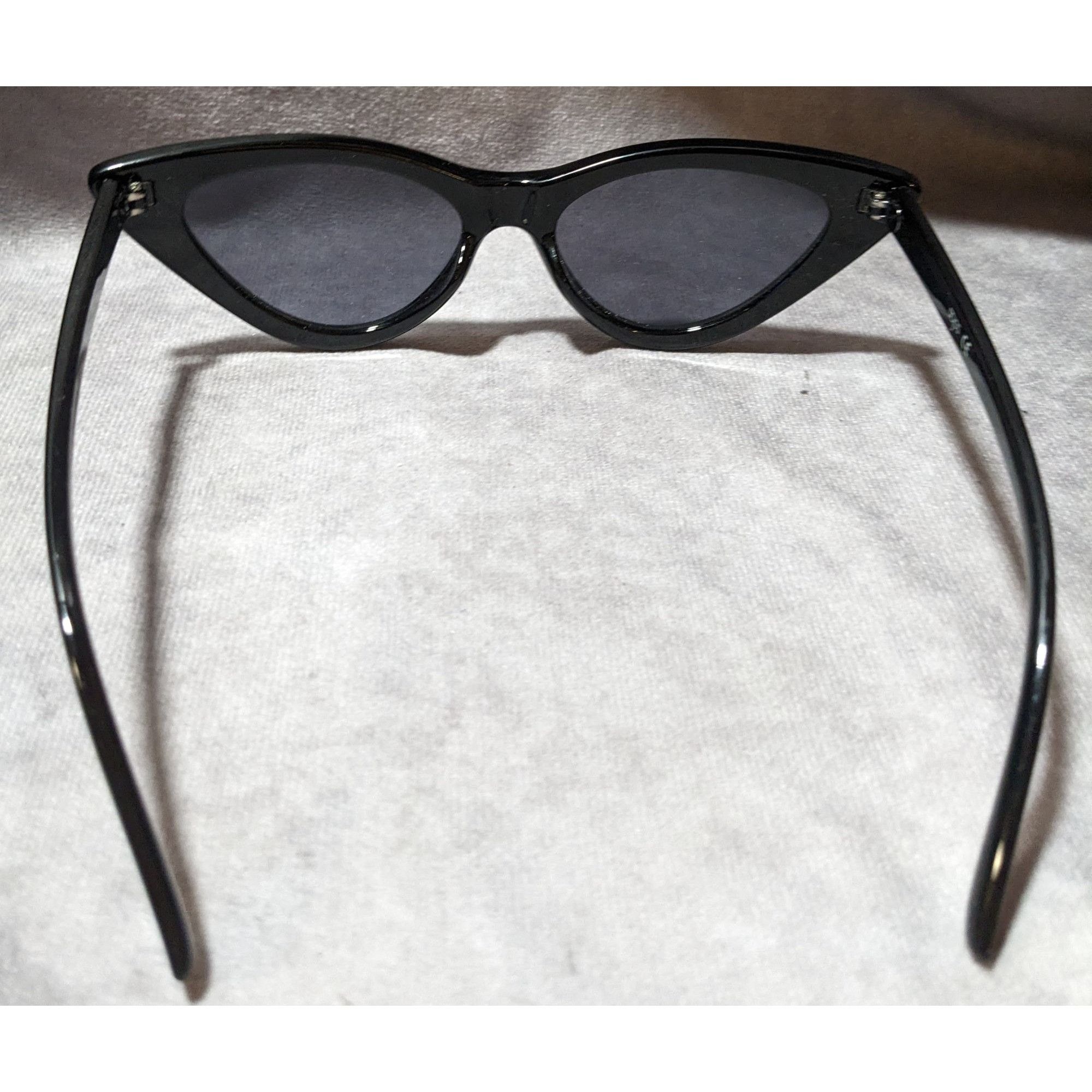 Other Sojos Gothic Vampire Slim Black Cateye Sunglasses Size ONE SIZE - 3 Thumbnail