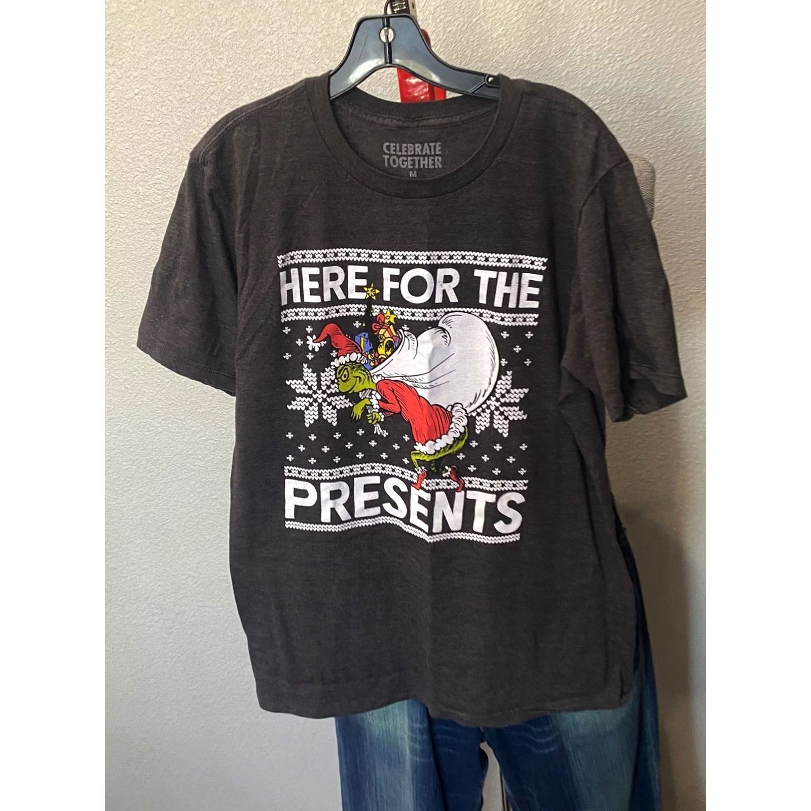 Vintage Celebrate Together Grinch Fear For The Presents Christmas Snowflake T SHIRT Med Shirt Mens Vest Size US M / EU 48-50 / 2 - 2 Thumbnail