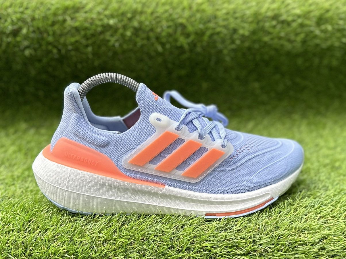 Adidas Women’s shoes Adidas Ultraboost Light Brand new Running Size US 8 / IT 38 - 5 Thumbnail