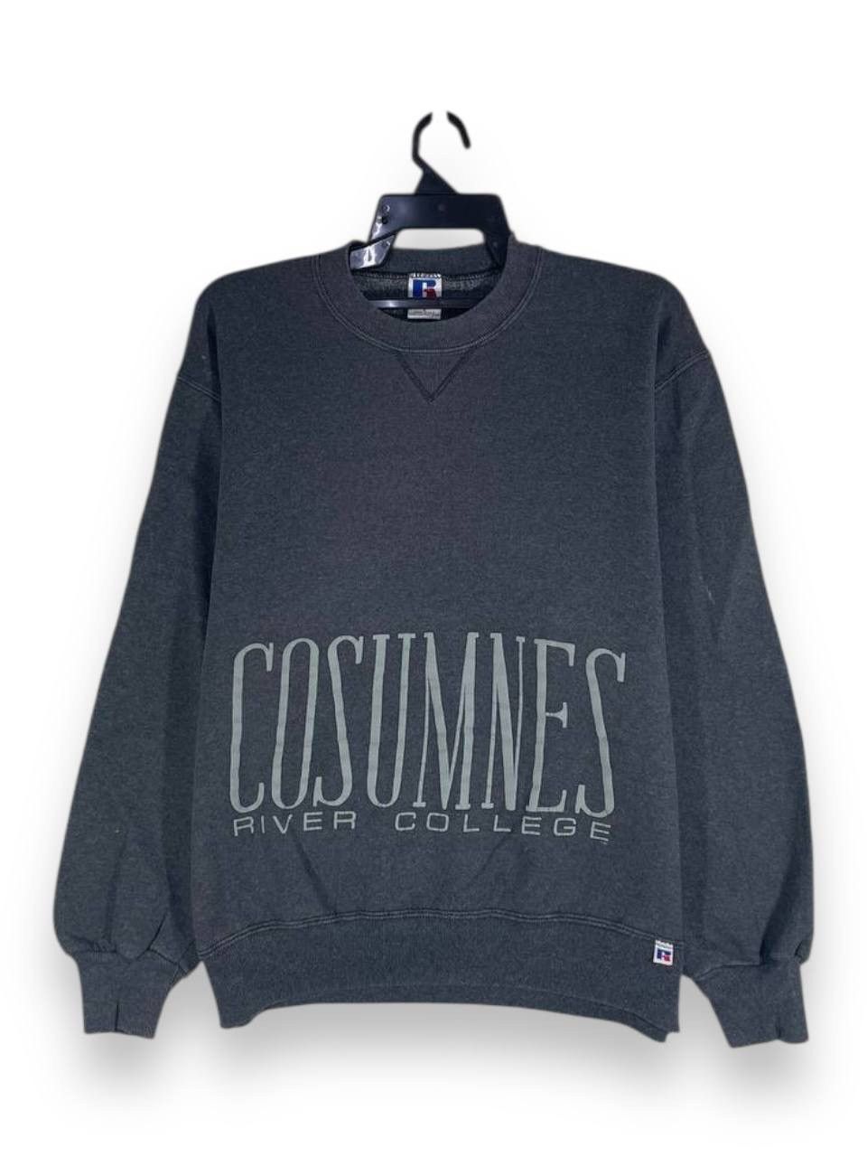 Other Vintage90s russell consumnes river college sweatshirt size L Size US L / EU 52-54 / 3 - 1 Thumbnail