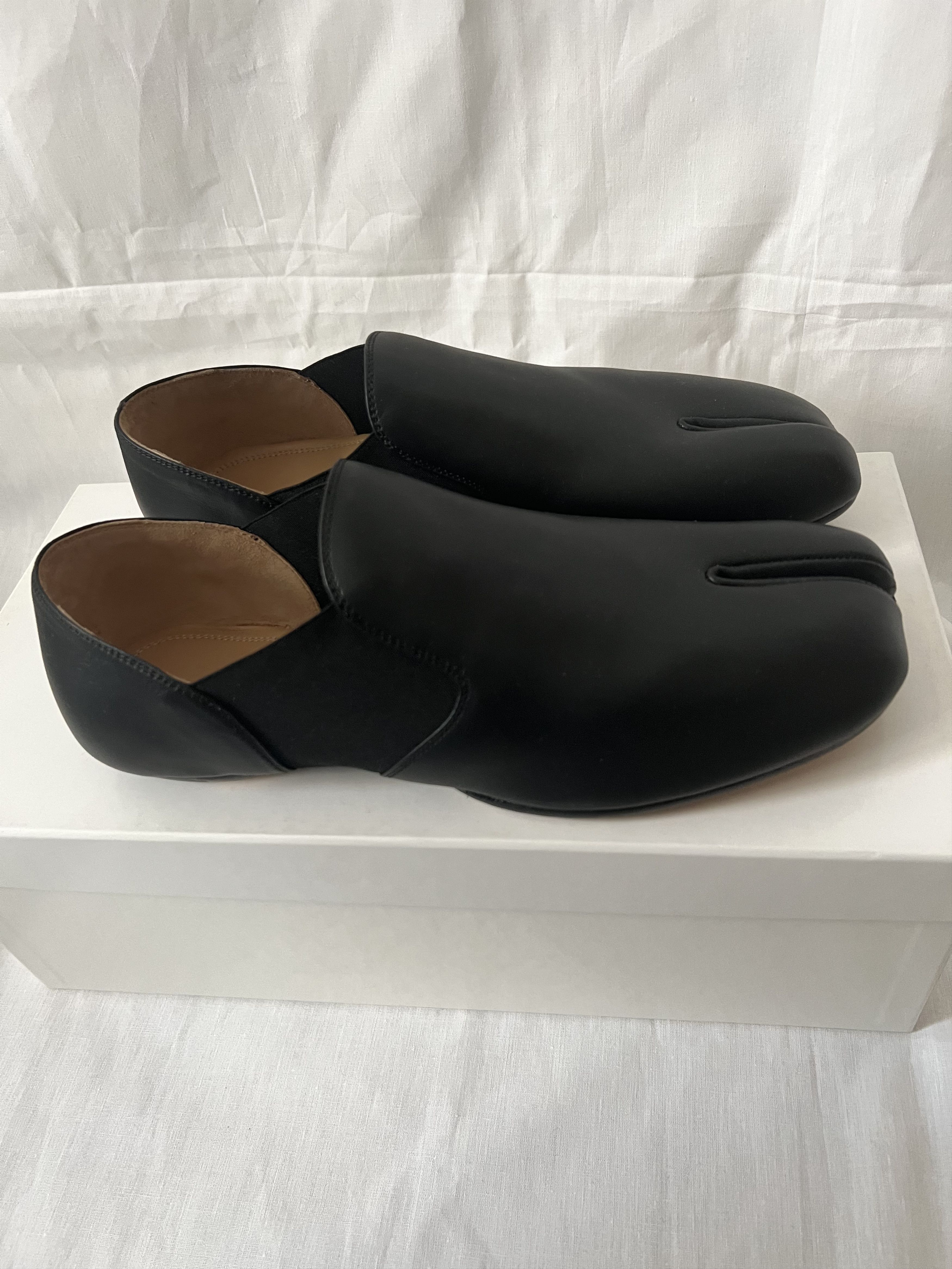 Maison Margiela Mud Leather Tabi Loafers Size US 9 / EU 42 - 12 Thumbnail