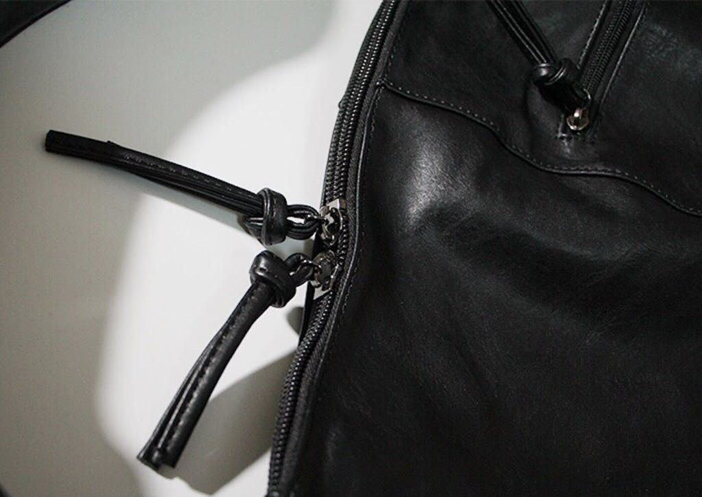 Japanese Brand × Vintage Faux leather sling side bag fanny pack Size ONE SIZE - 5 Thumbnail