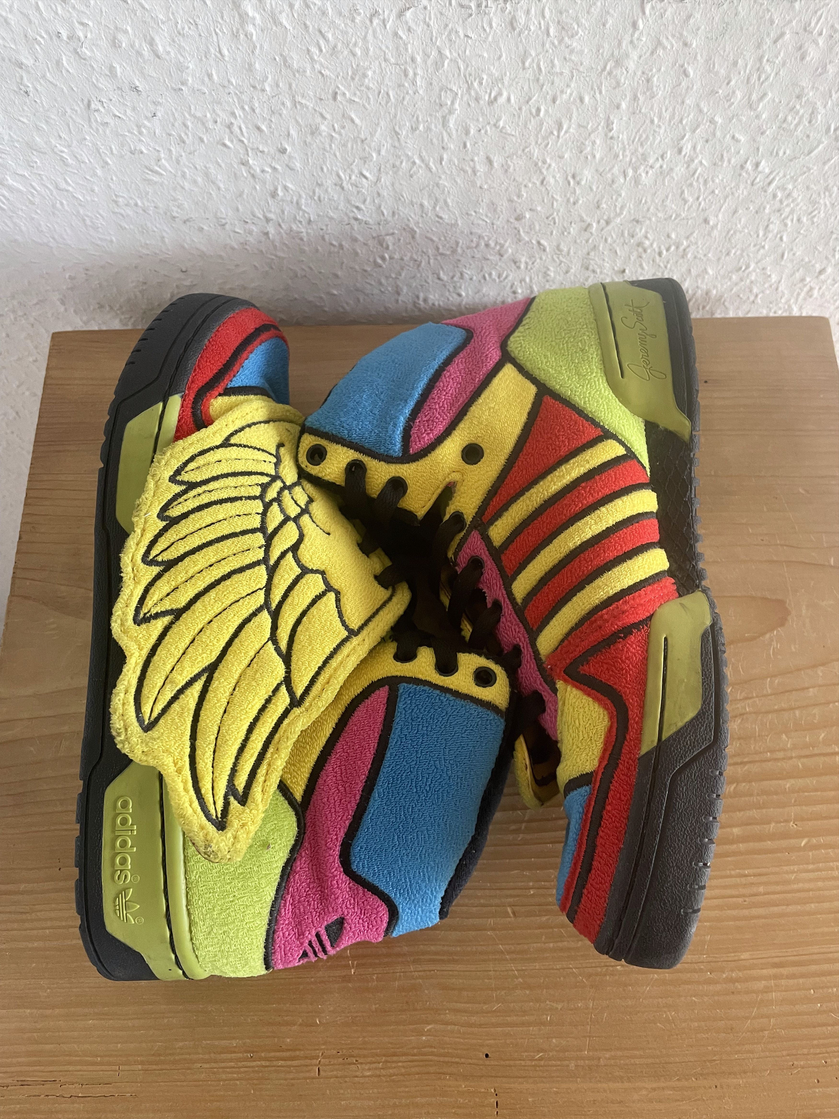 Adidas × Jeremy Scott JS Wings 1.0 Rainbow Fleece Size US 7.5 / EU 40-41 - 8 Thumbnail