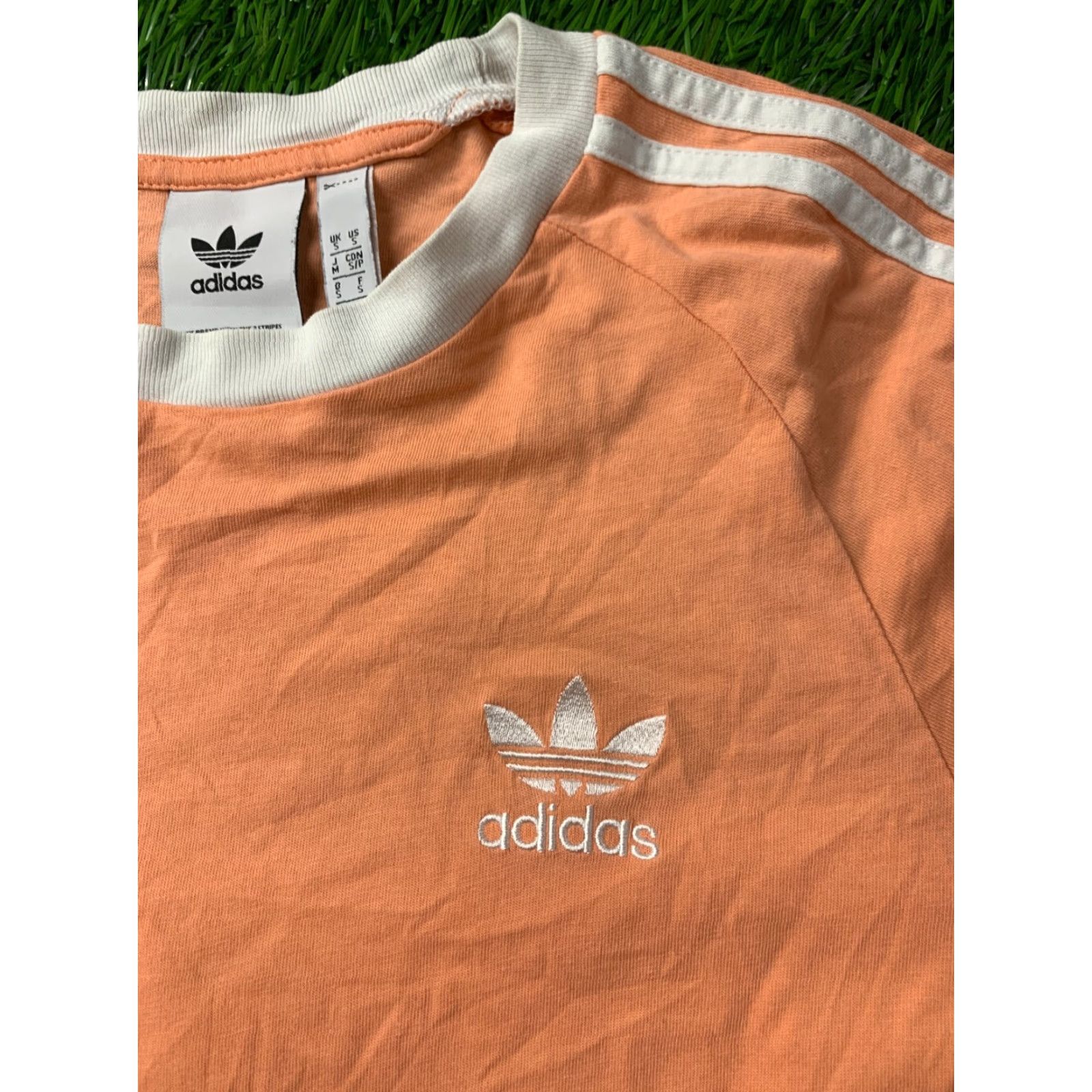 Adidas ADIDAS ORIGINAL Men T-Shirt Short Sleeve Jersey Logo Casual Peach and White 2020 00s 2020 Adult M Size M Mens Clothing Shirt Size US M / EU 48-50 / 2 - 3 Thumbnail