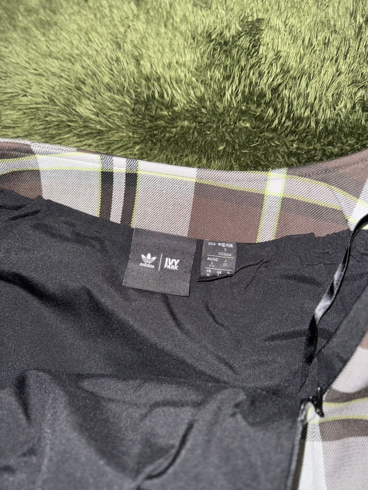 Adidas × Ivy Park [M] Adidas x IVY PARK Plaid Skirt Brown Size 28" / US 6 / IT 42 - 5 Thumbnail