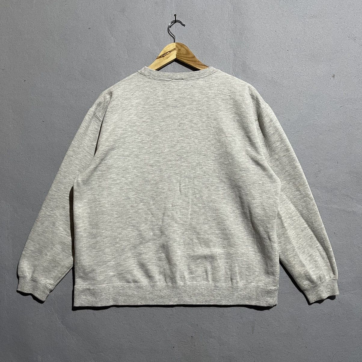 Nike Vintage 90s Nike Small Swoosh Crewneck Sweatshirt – Grey Size US L / EU 52-54 / 3 - 7 Thumbnail