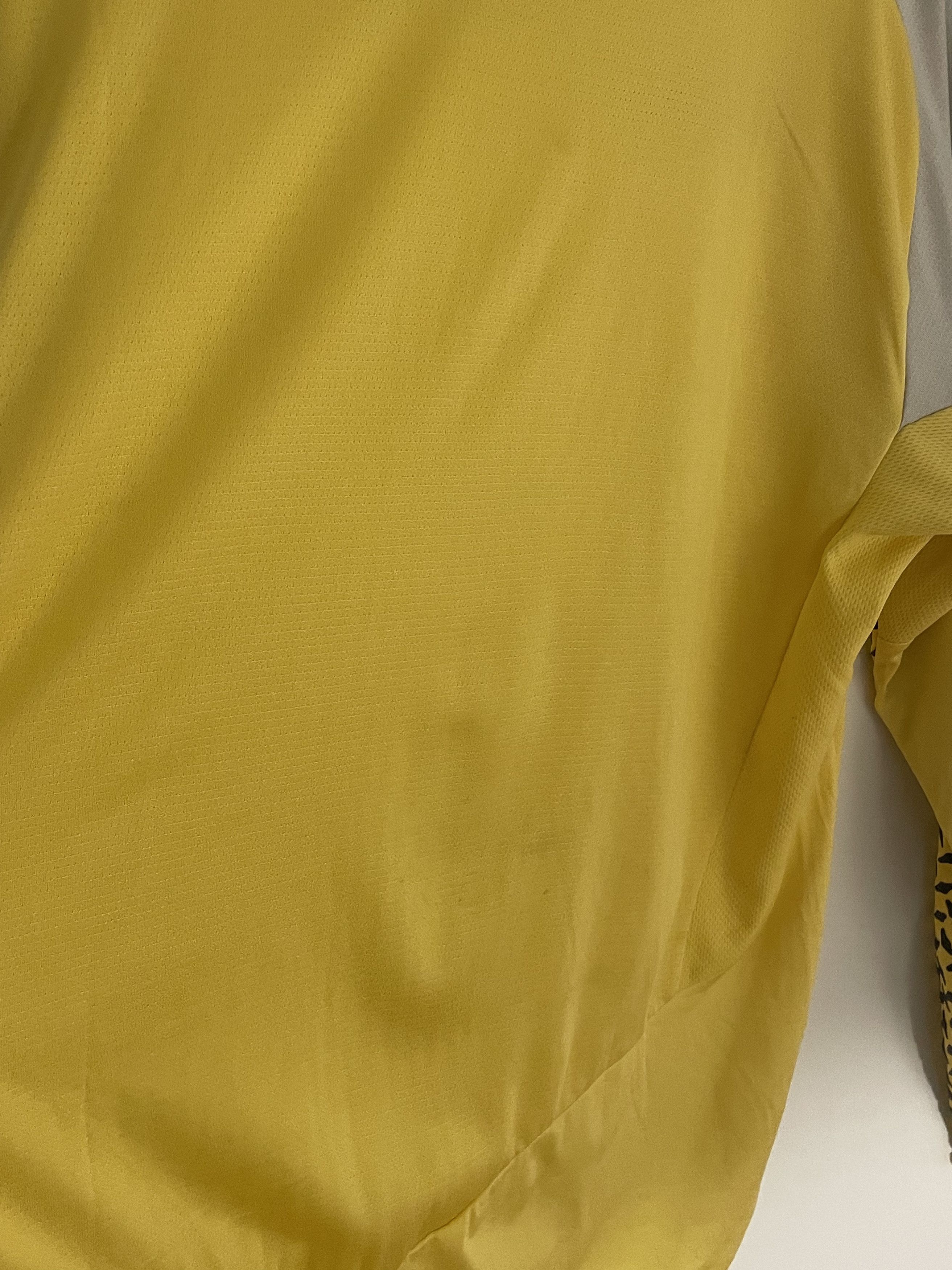 Umbro Umbro Yellow Vapa Tech Jersey Size US M / EU 48-50 / 2 - 6 Thumbnail