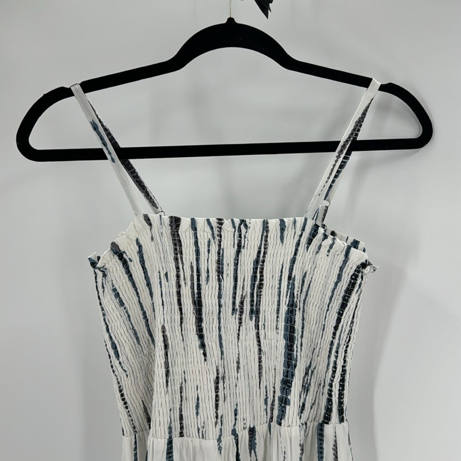 Soft Surroundings Soft Surroundings Monterey Maxi Dress Smocked size L Size L / US 10 / IT 46 - 4 Thumbnail