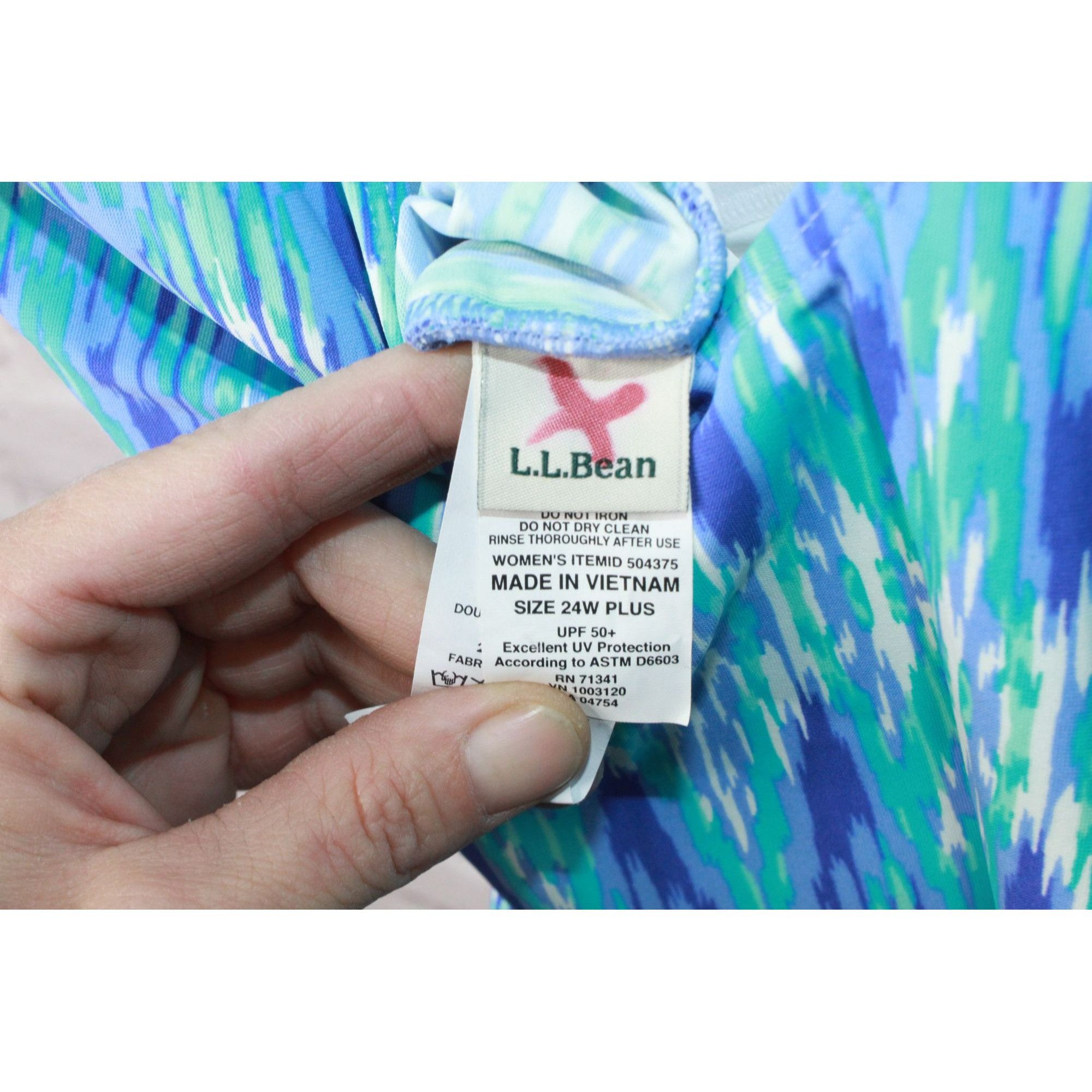L.L. Bean LL Bean Shaping Swimwear Tanksuit Geometric Print Size 3XL / US 20-22 - 7 Thumbnail