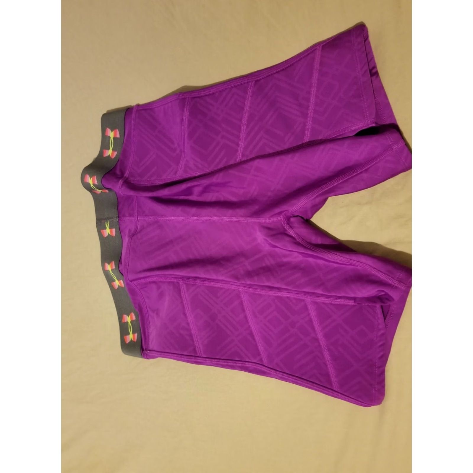 Under Armour Under Armour Shorts Women L Large Purple Athletic Gym Workout Biker Activewear Size 36" / US 14 / IT 50 - 2 Thumbnail