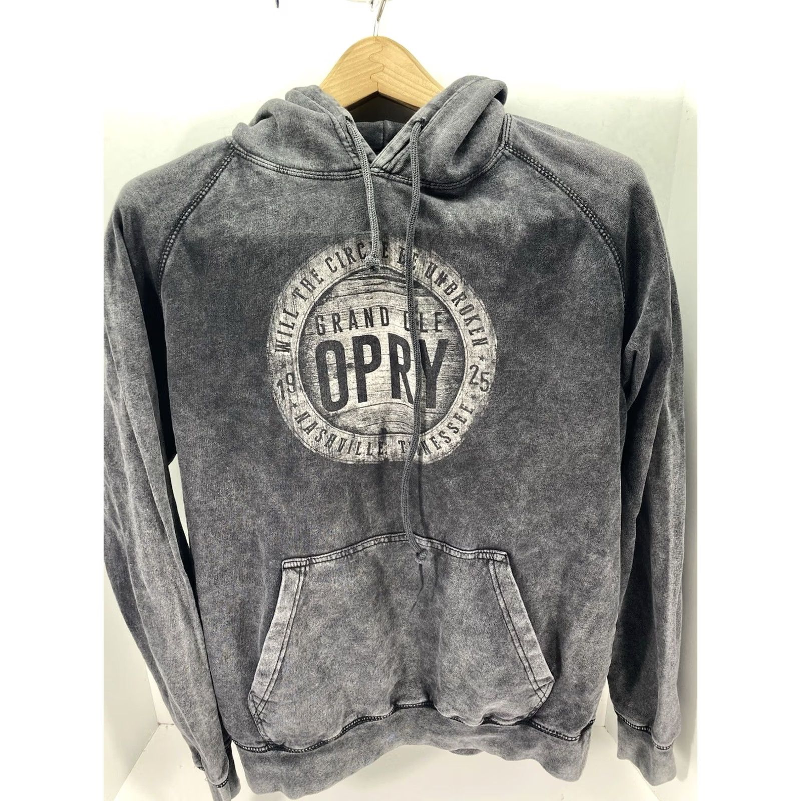Vintage Grand Ole Opry Hoodie Sweatshirt Men Medium Gray Pullover Distressed Casual Shirt Mens M Gray Distressed Pullover Hoodie Size US M / EU 48-50 / 2 - 2 Thumbnail
