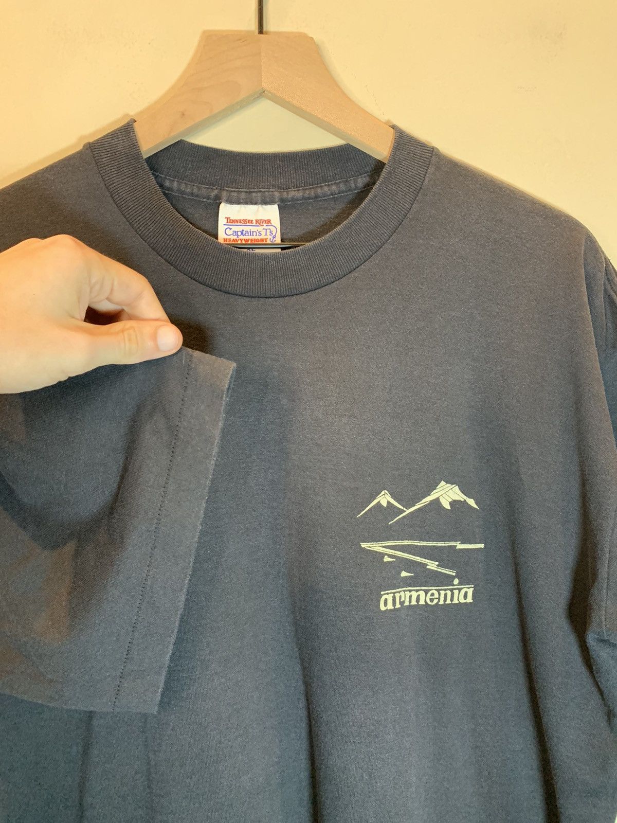Vintage *RARE* Vintage 80s Armenia Armenian Flag Single Stitch Shirt Size US XL / EU 56 / 4 - 5 Thumbnail