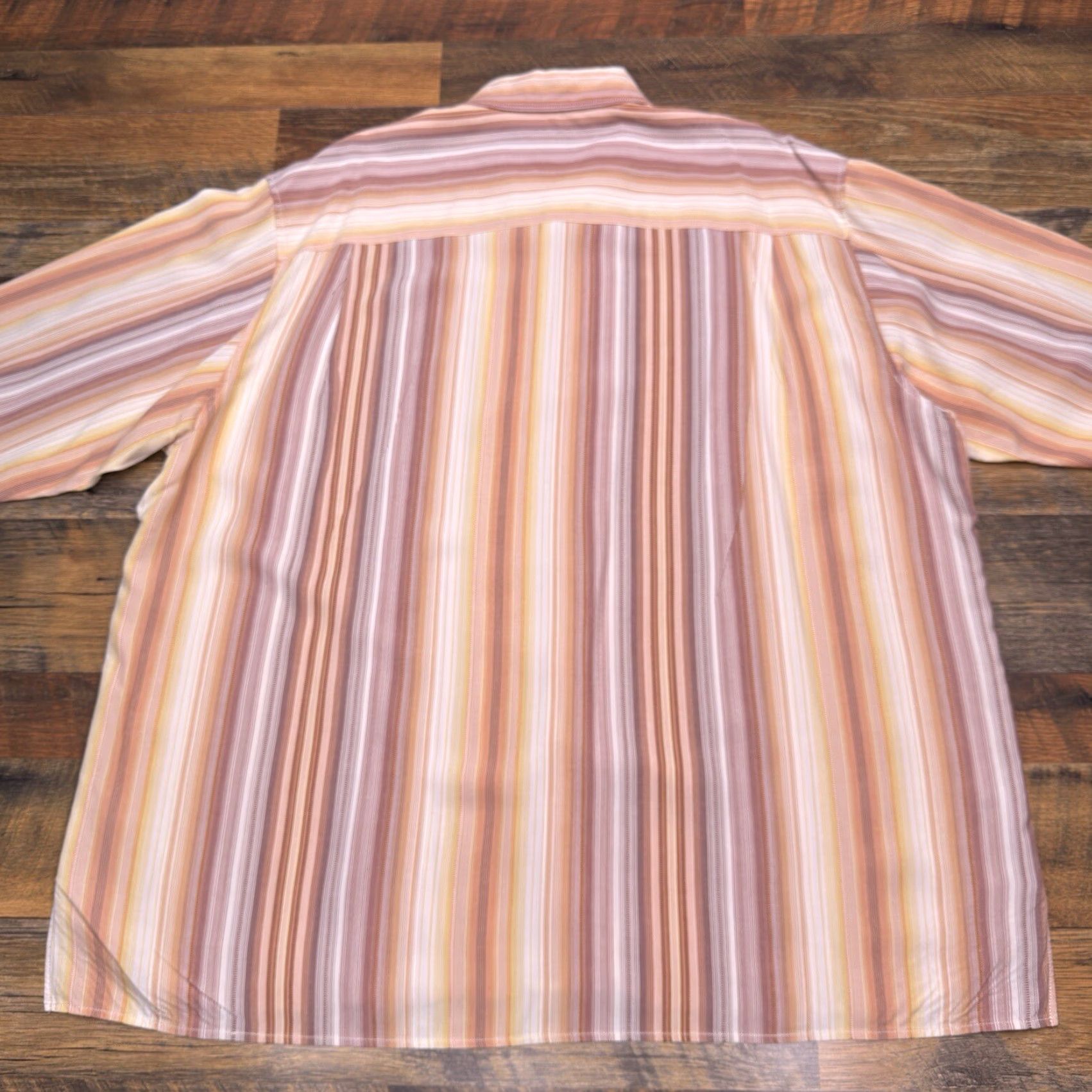 Tommy Bahama Tommy Bahama Shirt Mens 2XL XXL Tan Striped Tencel Button Up Size US XXL / EU 58 / 5 - 3 Thumbnail