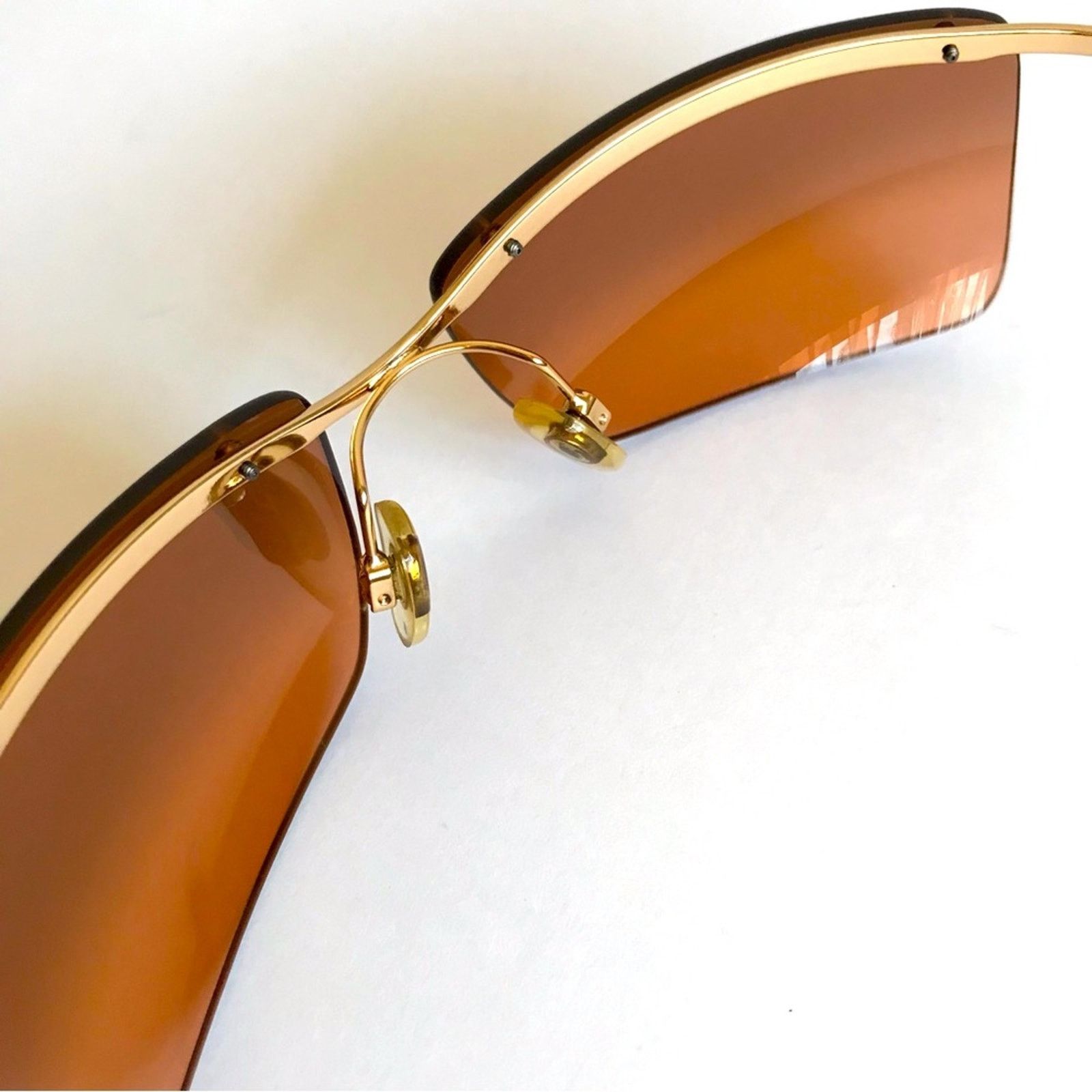 Moschino MOSCHINO 1990's Rimless Iridescent ROSE GOLD Sunglasses Size ONE SIZE - 13 Thumbnail