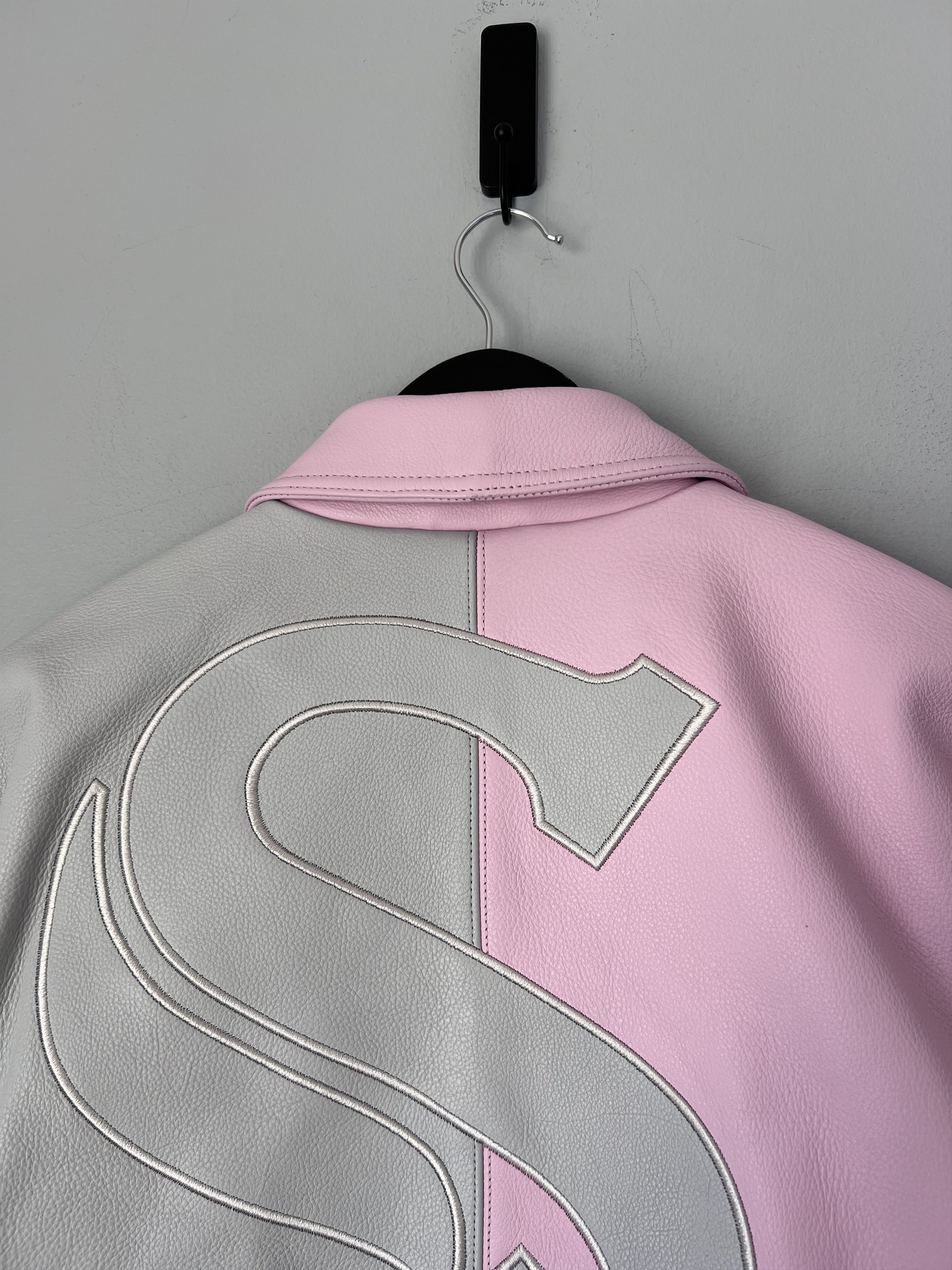 MLB × Supreme Supreme Chicago White Sox Leather Jacket in Pink Size US L / EU 52-54 / 3 - 6 Thumbnail