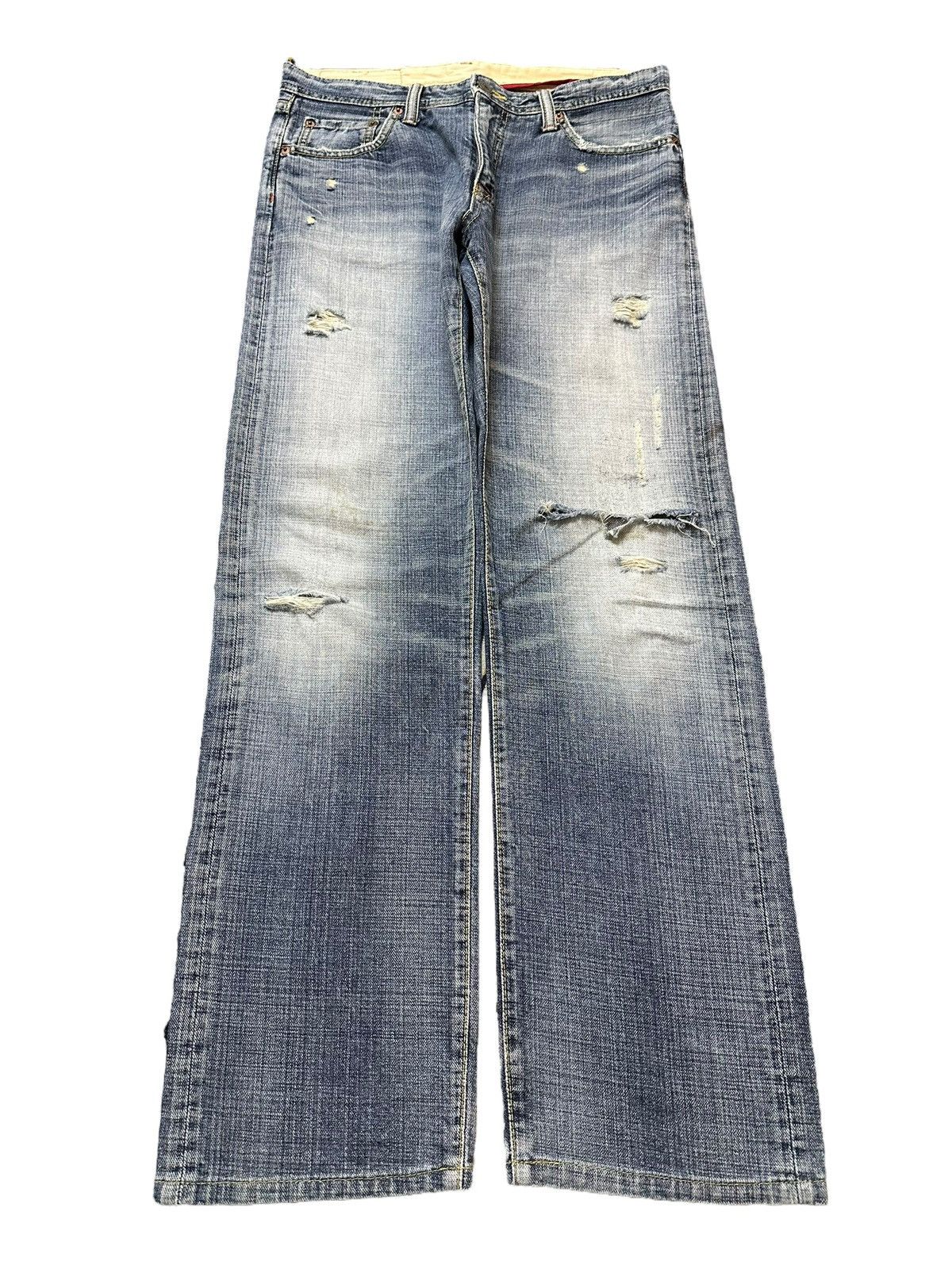 Japanese Brand Vintage Japanese Brand Faded Wash Distressed Loose Jeans Size US 32 / EU 48 - 1 Thumbnail