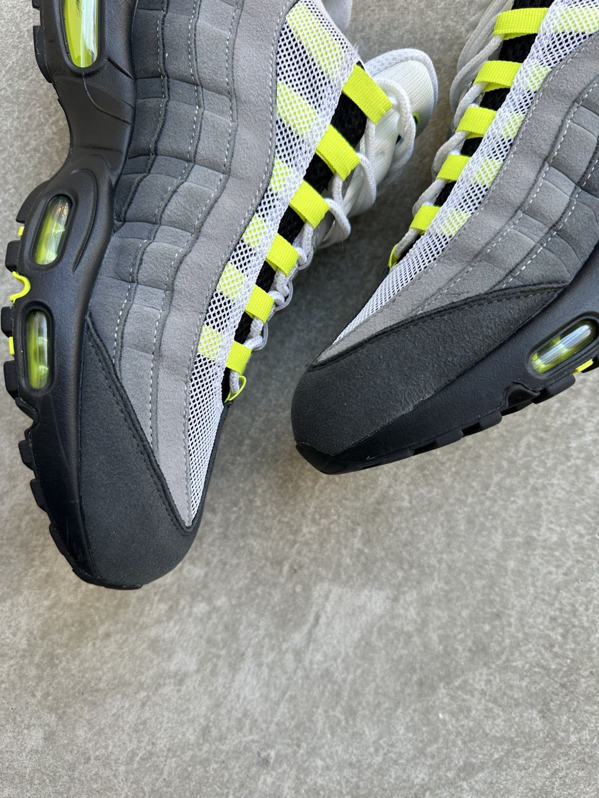 Nike AirMax 95 OG Neon 2020 Streetwear Sneakers 10US