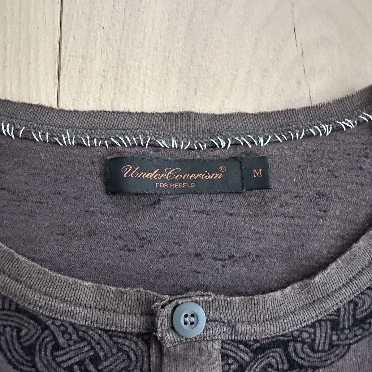 Undercover Scab SS2003 Anarchy Print Stitched Raglan Shirt Size US M / EU 48-50 / 2 - 5 Thumbnail