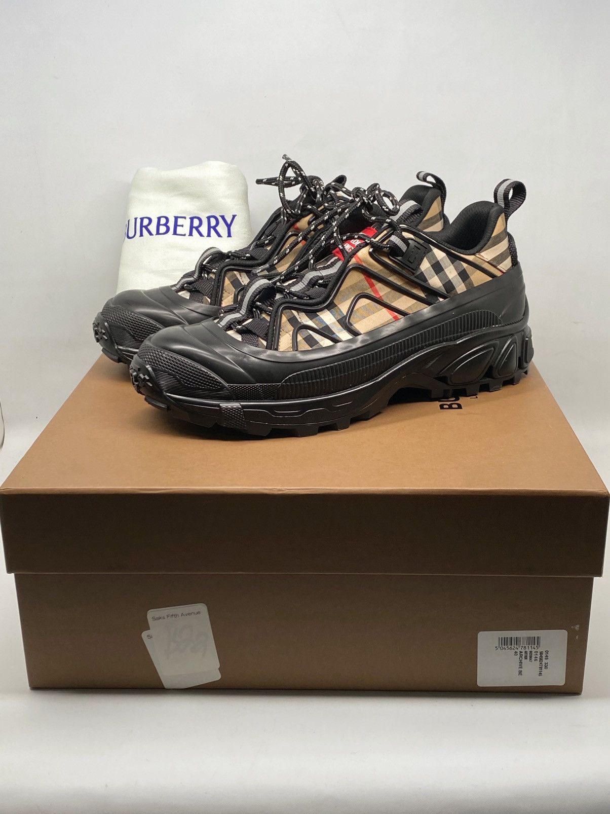 Burberry Burberry Arthur Vintage Check Sneakers size 40/us size 7 Size US 7 / EU 40 - 12 Thumbnail