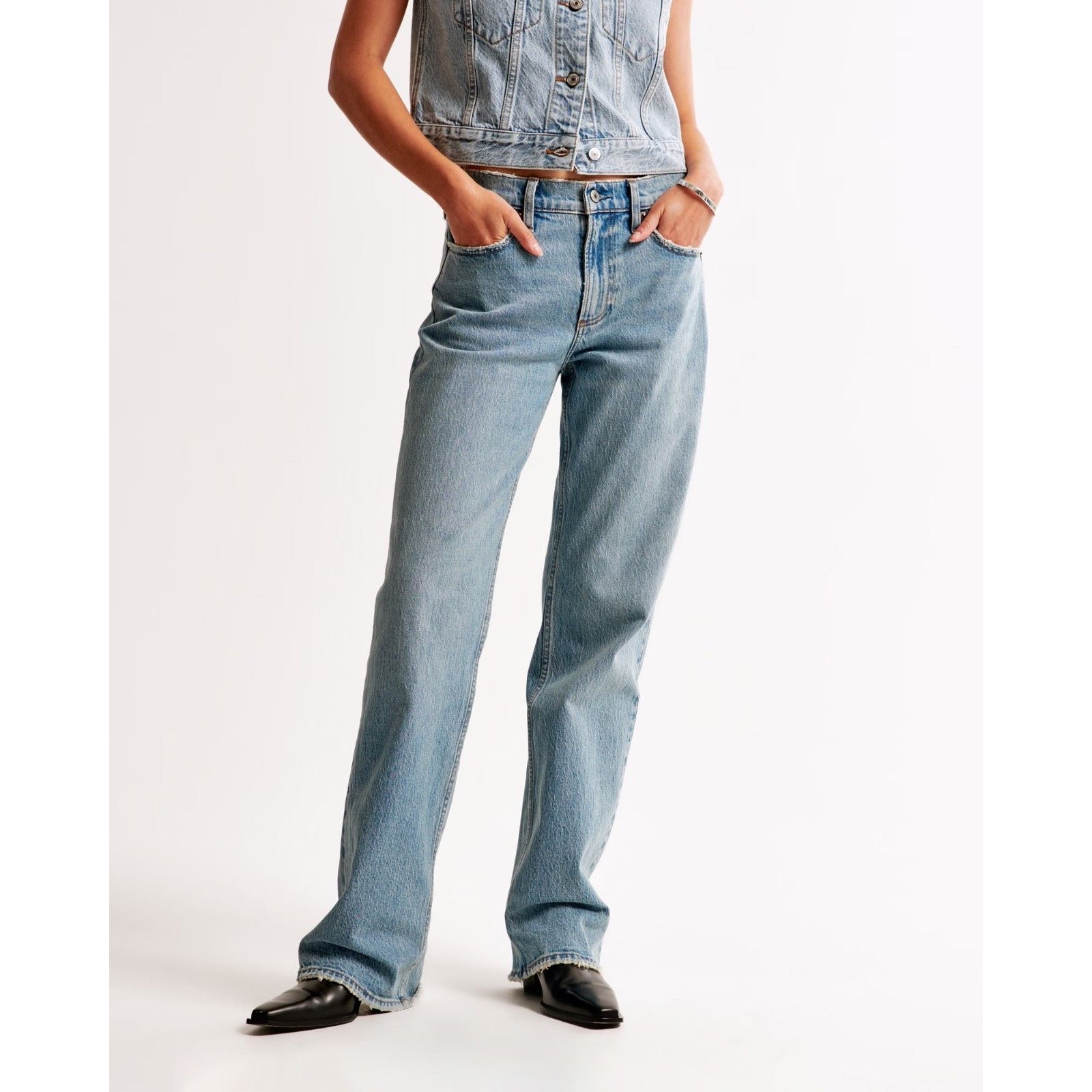 Abercrombie & Fitch Abercrombie & Fitch Baggy Low Rise Jeans Light Wash 32 L Size 24" / US 00 / IT 34 - 1 Thumbnail