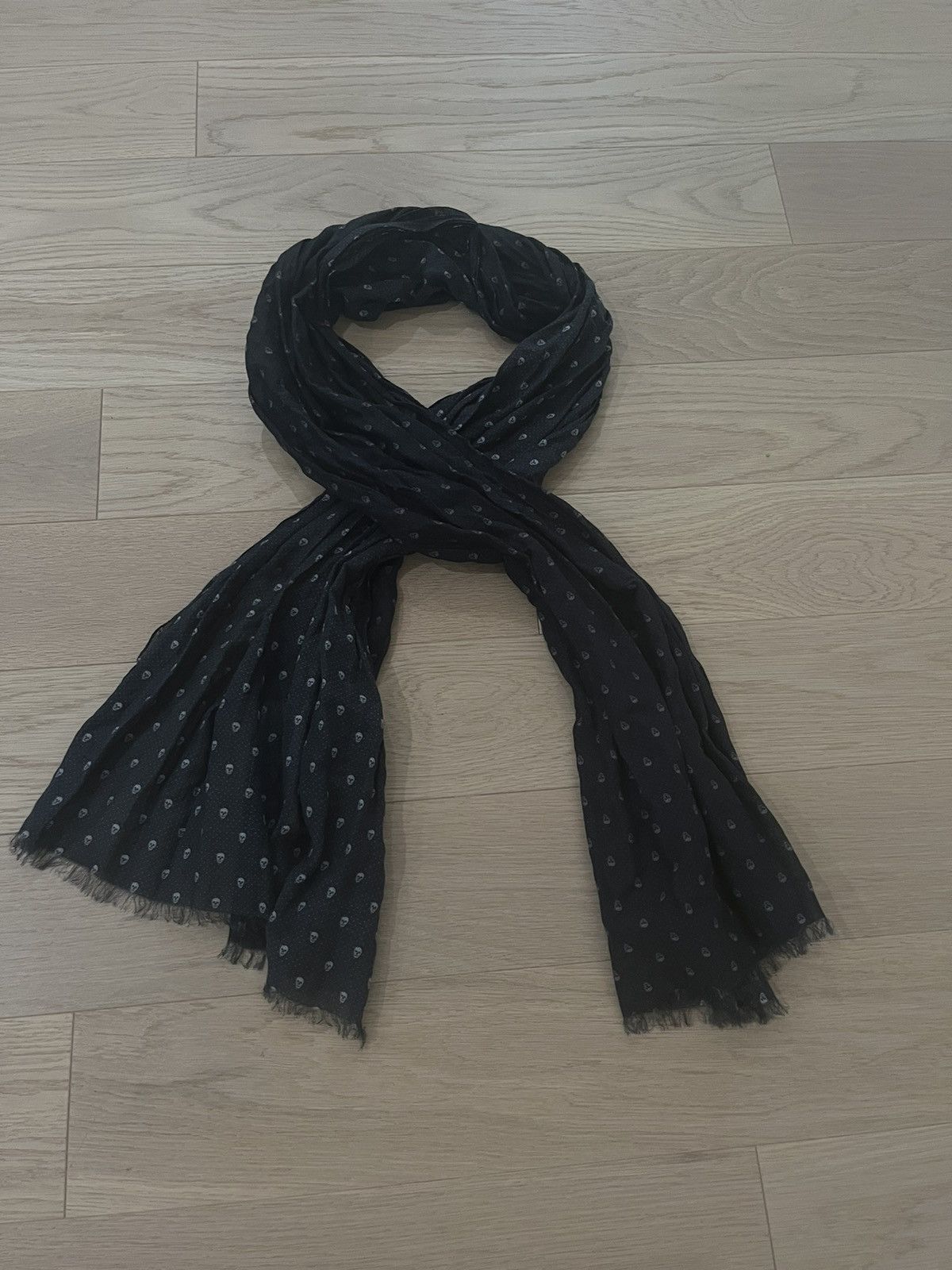 John Varvatos Mini Skulls Jacquard Scarf. Size ONE SIZE - 7 Thumbnail