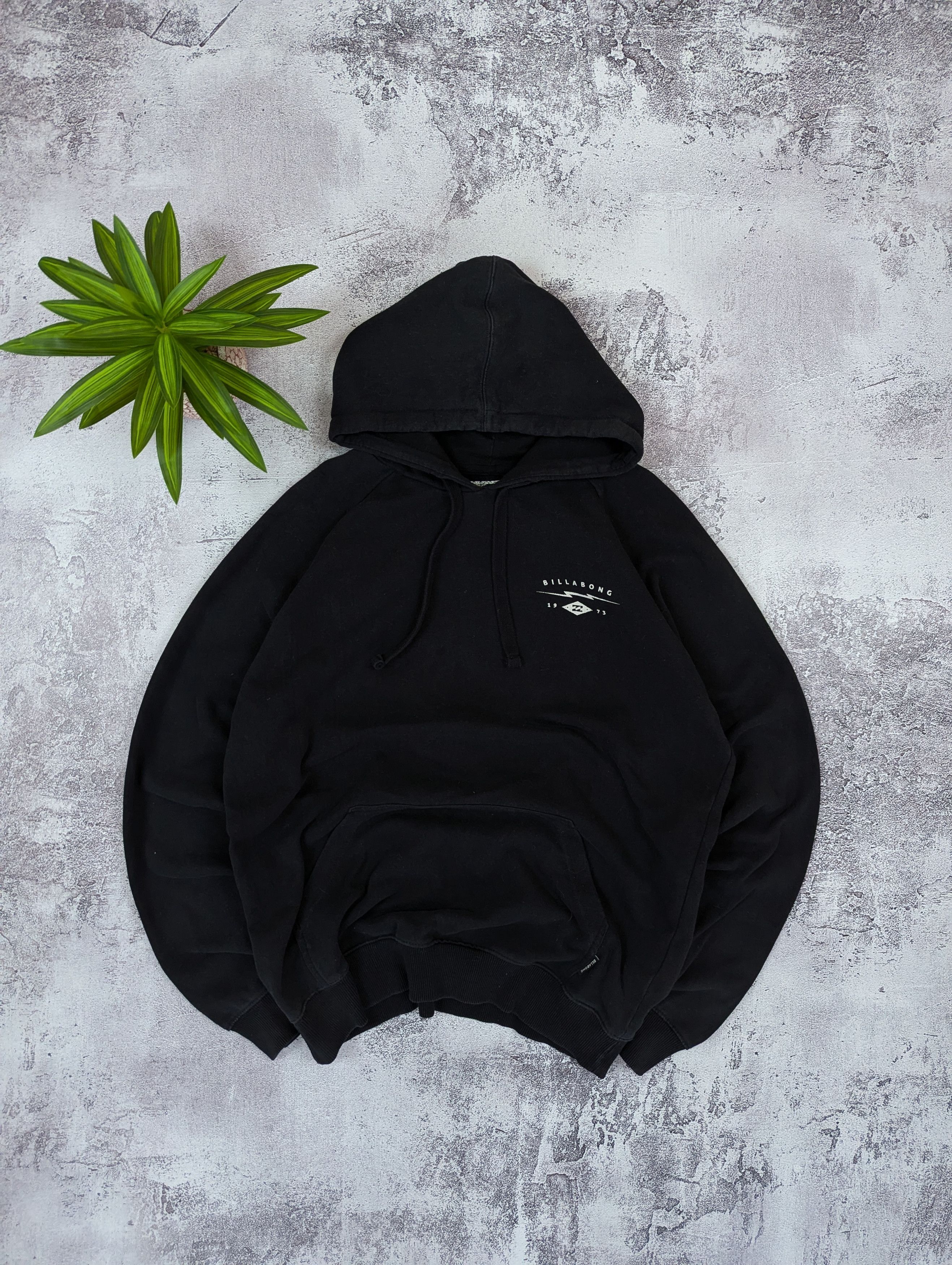 Billabong Billabong Hoodie Black Logo Surf Skate Size L Vintage Size US L / EU 52-54 / 3 - 10 Thumbnail