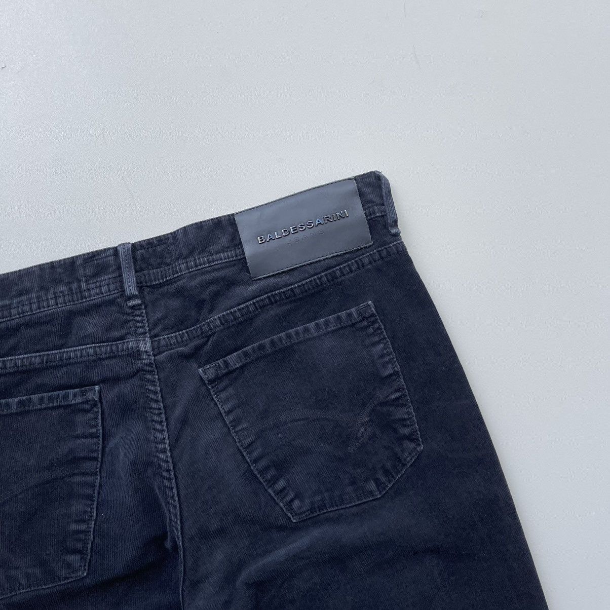 Baldessarini Baldessarini Jeans Jack Regular Fit Stretch Corduroy Pants Size US 35 - 7 Thumbnail