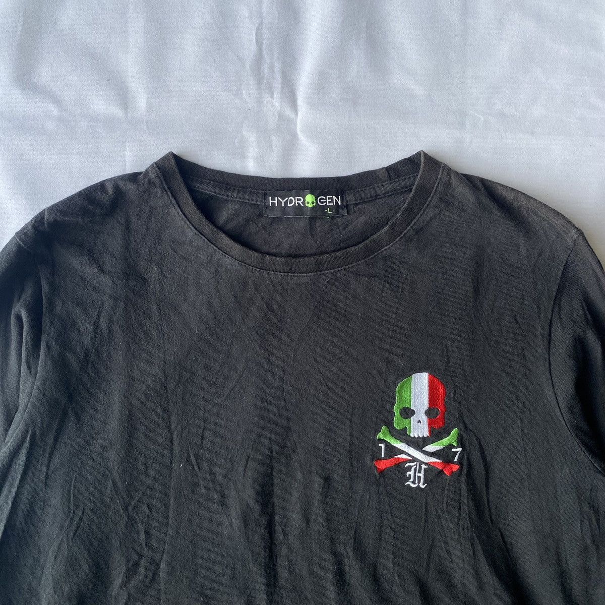 HYDROGEN × Japanese Brand Hydrogen Italy Cross Bone Skull Logo Long Sleeve Size US L / EU 52-54 / 3 - 3 Thumbnail