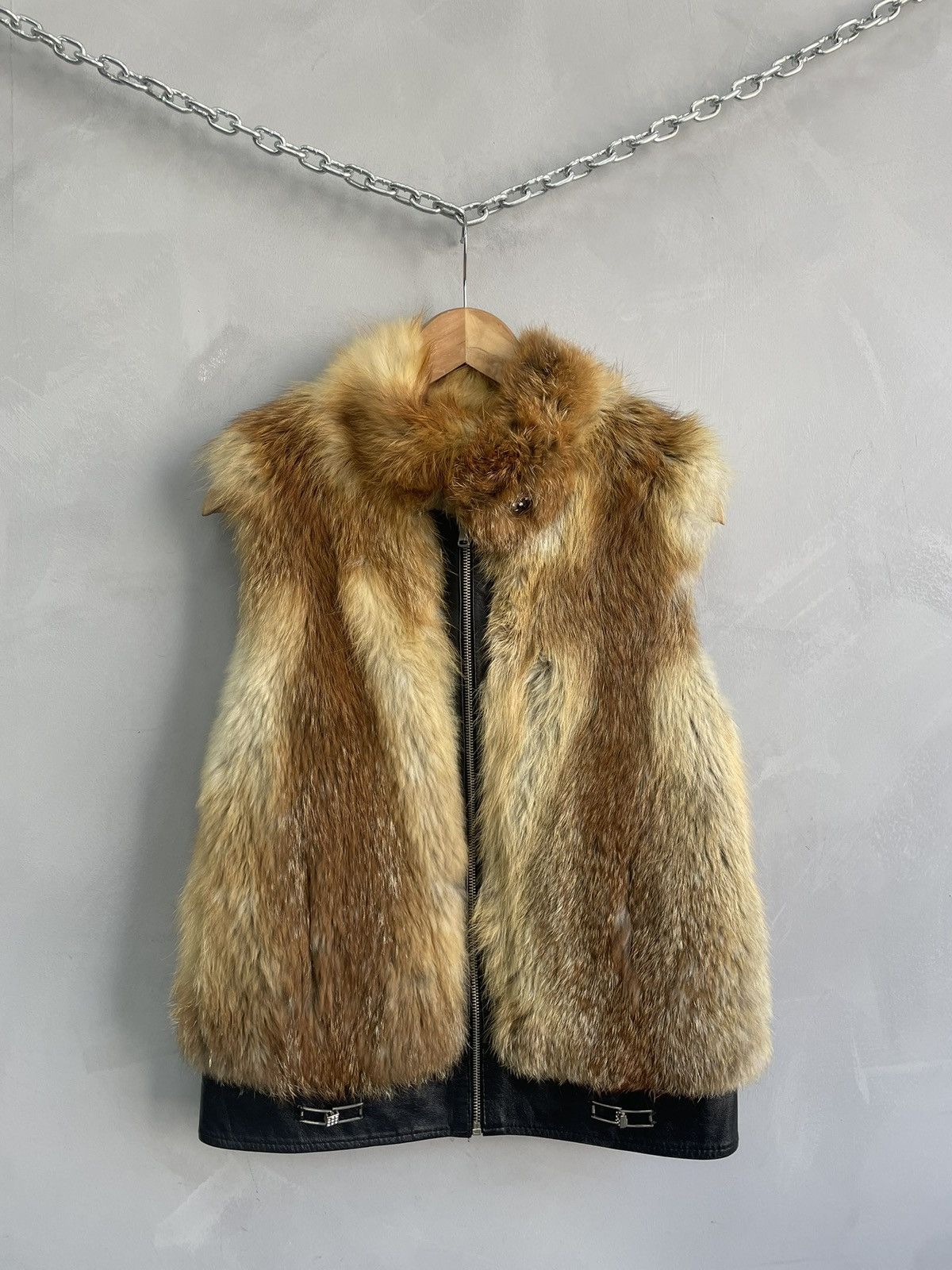 トップス IFSIXWASNINE thunder bird fur gilet image_f79a41a7-d17e-4d35-b33b-