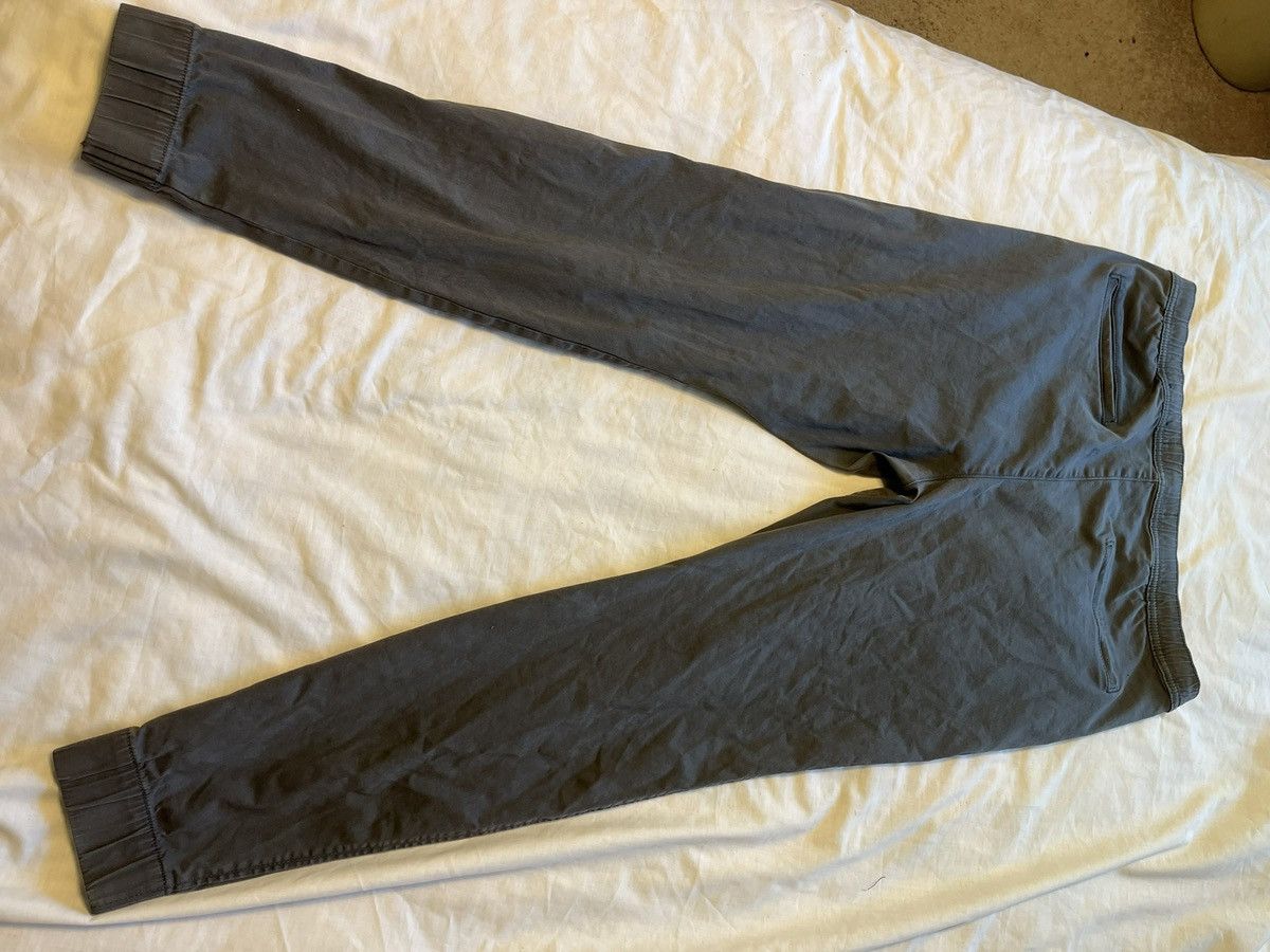 Hollister Advanced stretch skinny jogger Size US 36 / EU 52 - 2 Thumbnail