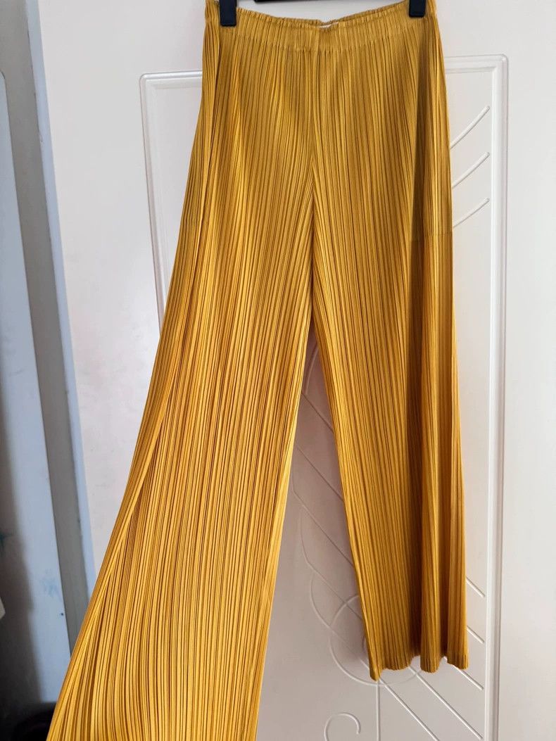 Issey Miyake issey miyake size:4 Yellow pleated pants Size 42" / US 20 - 1 Thumbnail