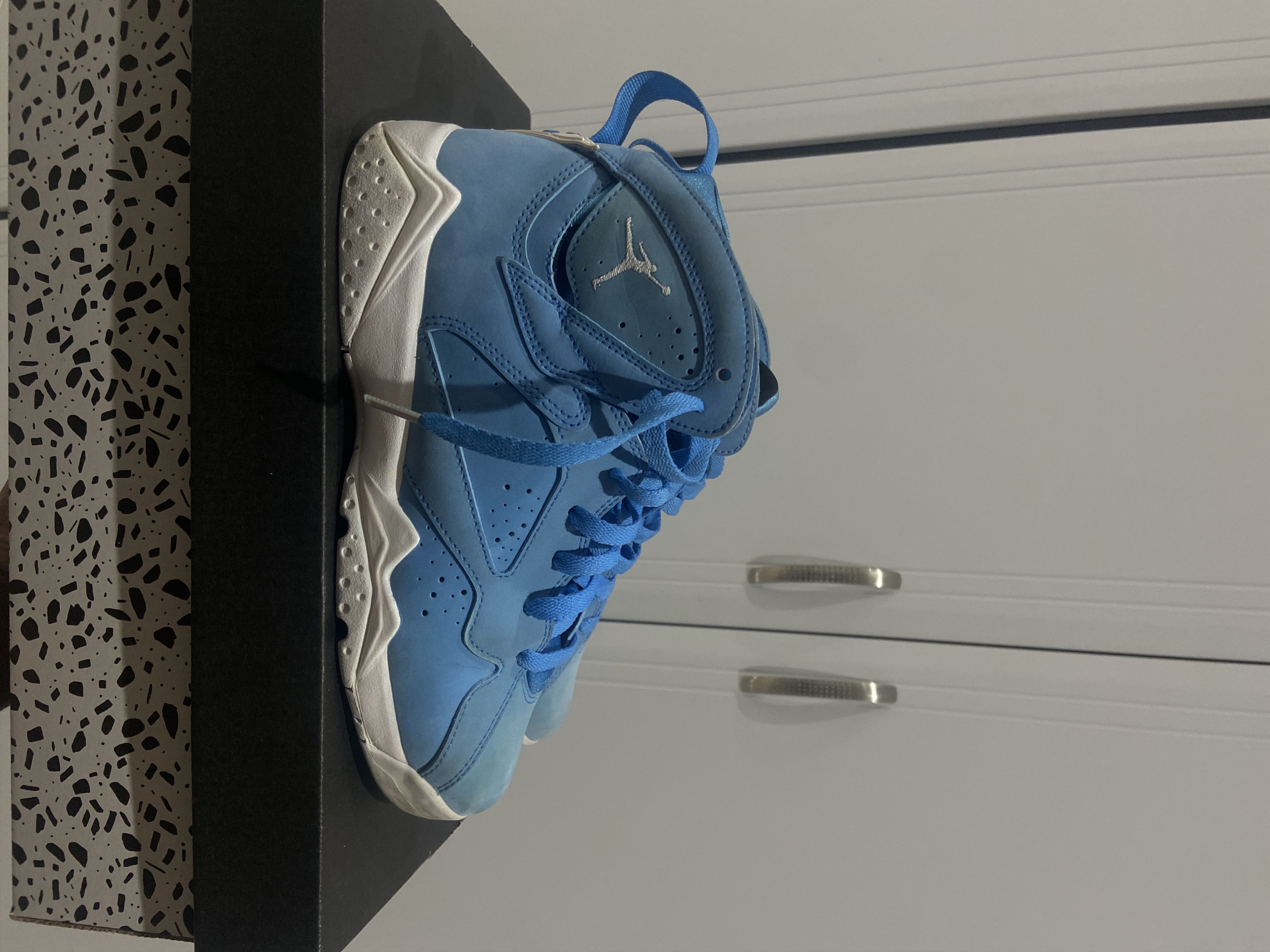 Jordan Brand Jordan 7 Retro Pantone Size US 6 / EU 39 - 1 Thumbnail