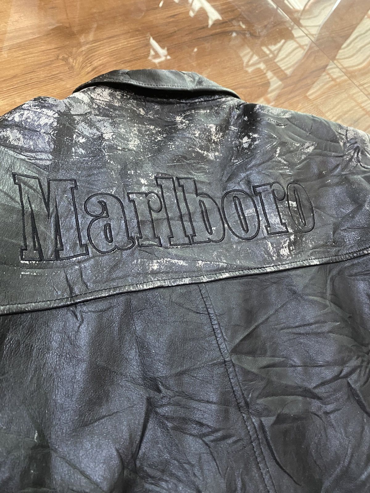 Marlboro × Vintage The Marlboro leather jacket has very cool details Size US M / EU 48-50 / 2 - 10 Thumbnail
