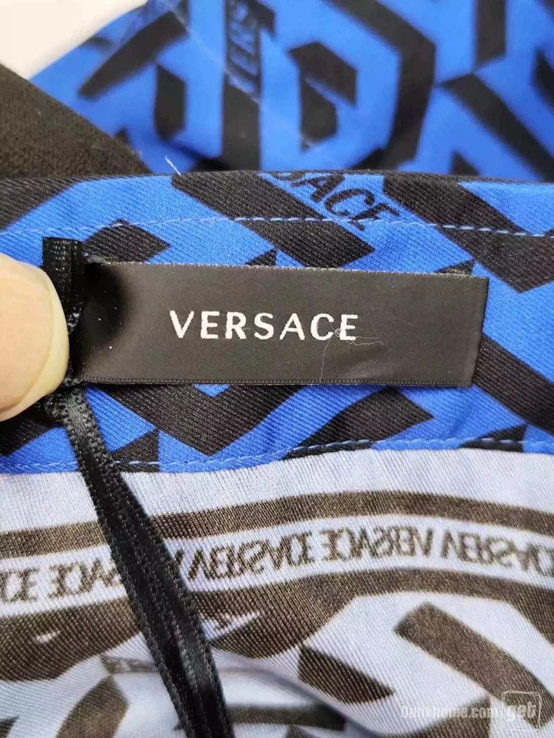 Versace Versace Classic Greca print shirt in blue Size US S / EU 44-46 / 1 - 5 Thumbnail