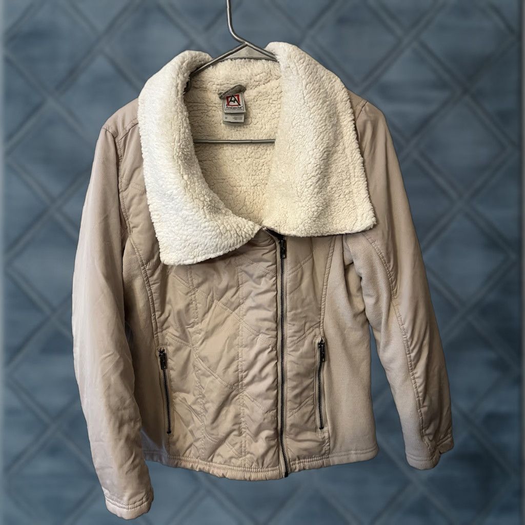 Avalanche AVALANCHE Coat Women Medium Beige Sherpa Fleece Lined Quilted Athletic Winter Size M / US 6-8 / IT 42-44 - 1 Thumbnail