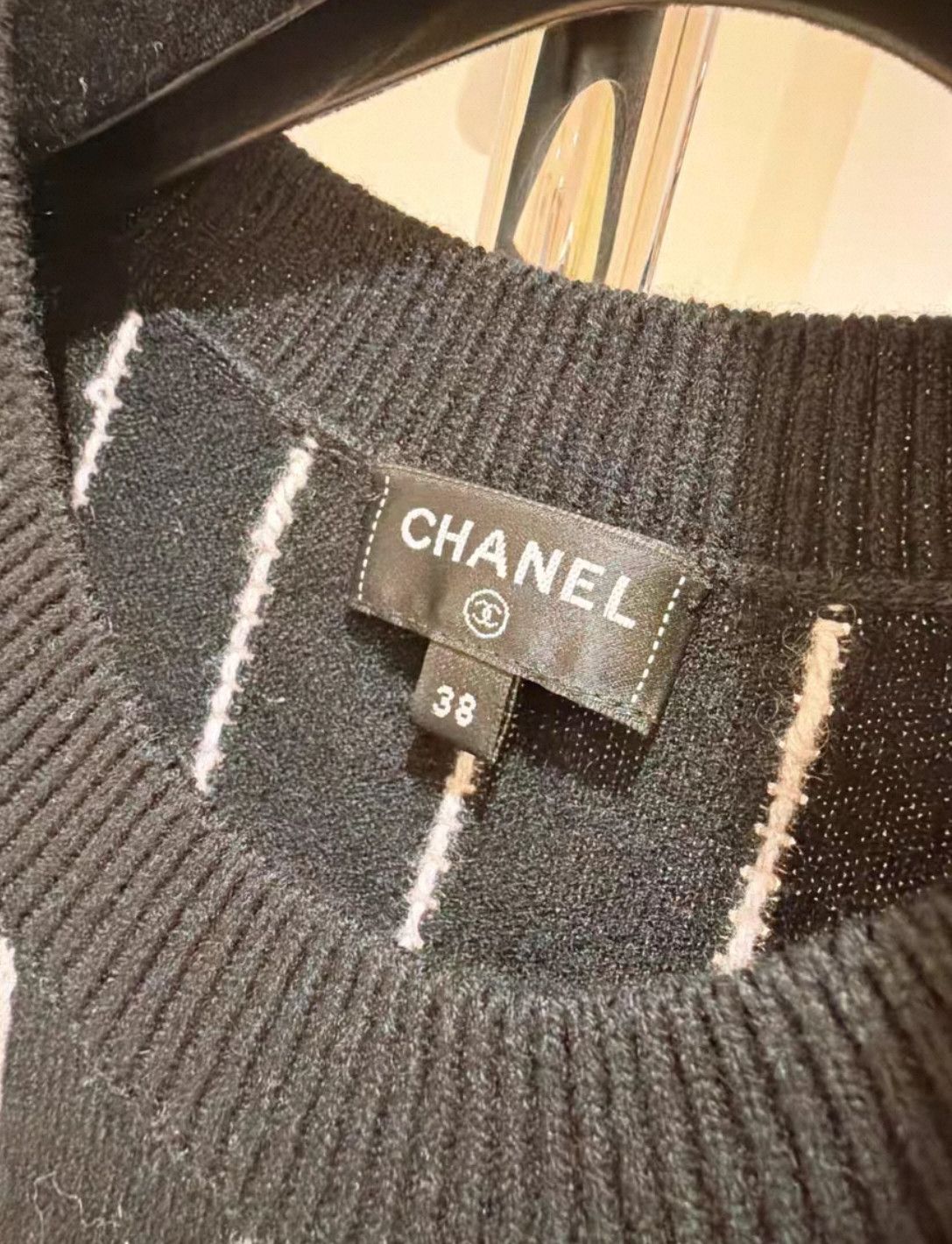 Chanel Chanel 2023 Black Stripe Cashmere Sweater. Size XS / US 0-2 / IT 36-38 - 7 Thumbnail