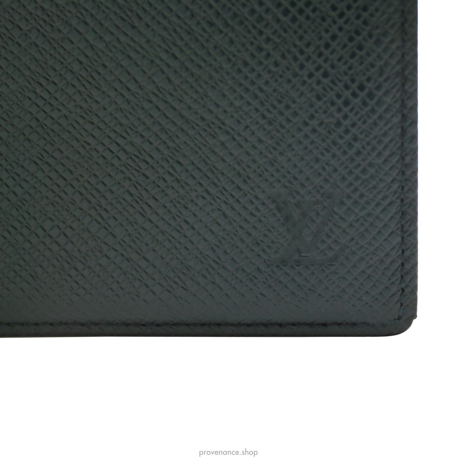 Louis Vuitton 🔴 Louis Vuitton ID Bifold Wallet - Epicea Green Taiga Size ONE SIZE - 6 Thumbnail