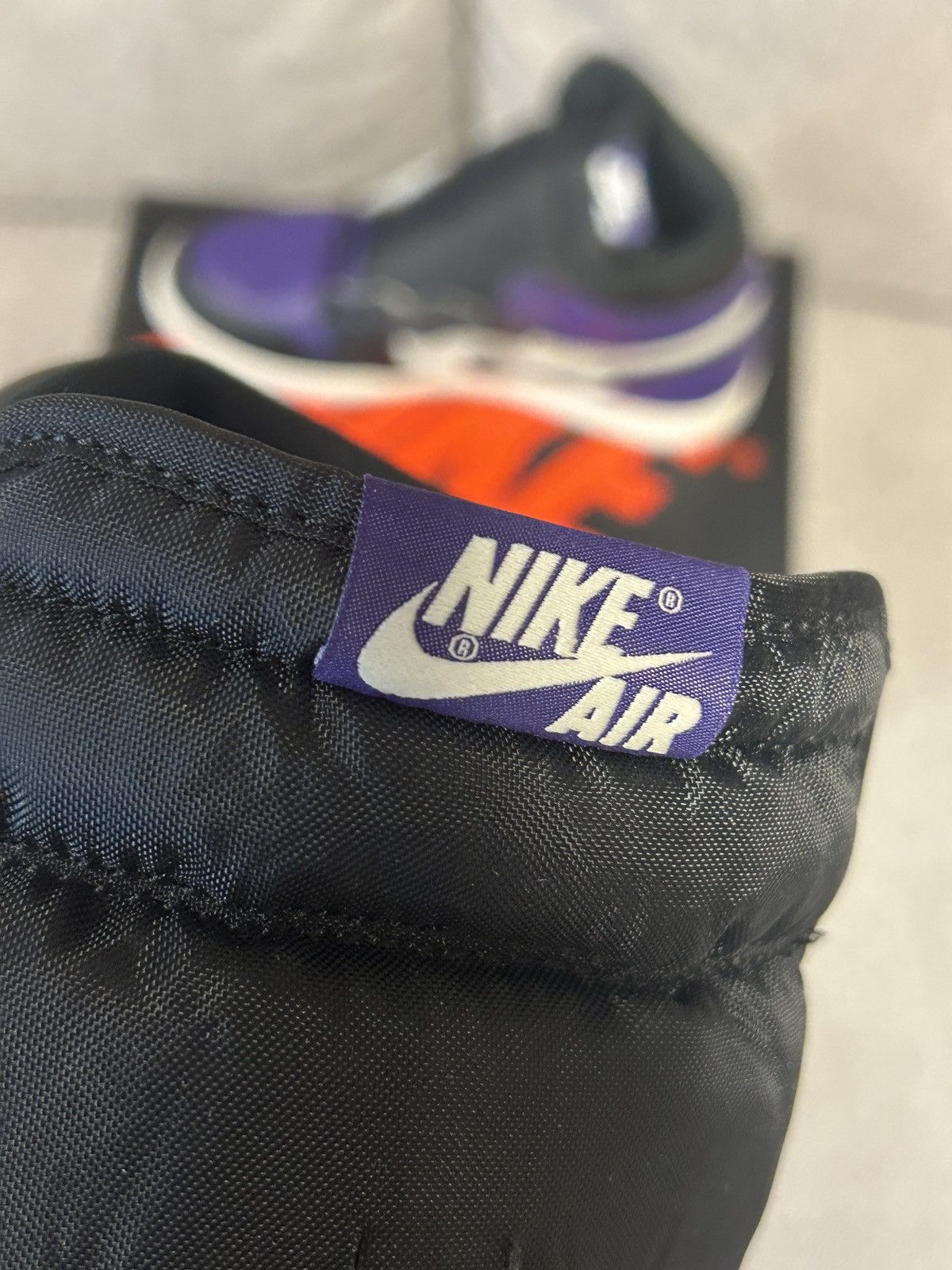 Jordan Brand × Nike Jordan 1 High Court Purple 1.0 Size US 10 / EU 43 - 7 Thumbnail