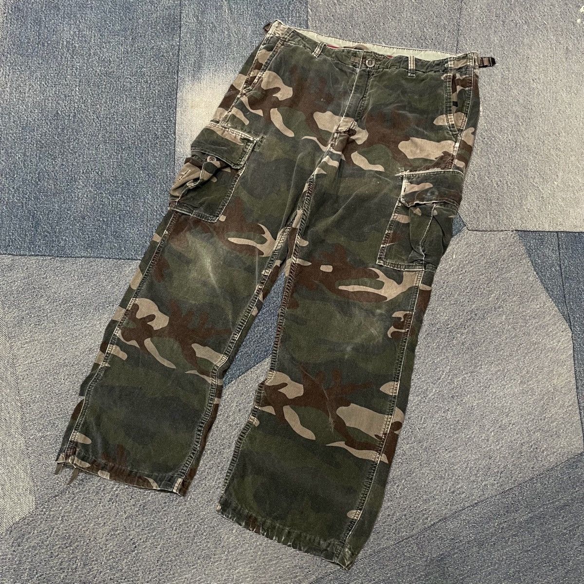 Gap × Vintage CRAZY Y2K Gap Camo Cargo Pants Size US 37 - 3 Thumbnail