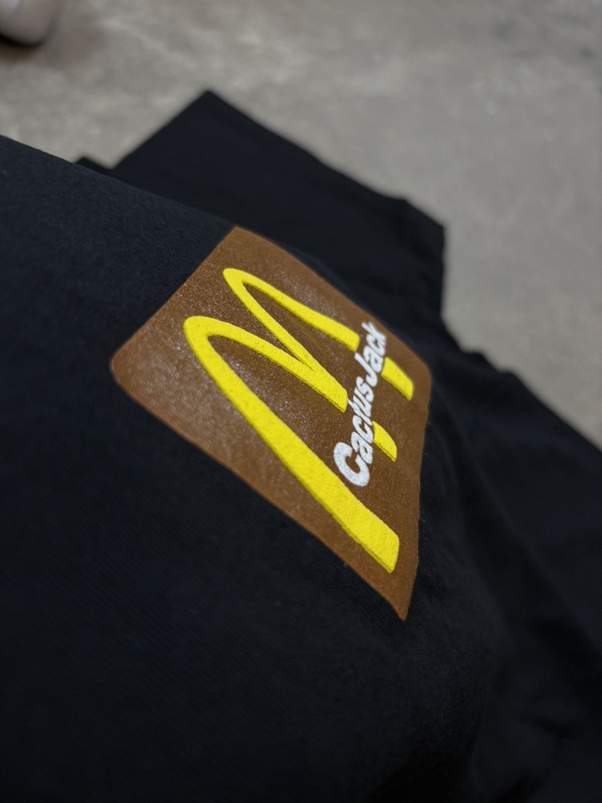 Travis Scott Travis Scott x McDonalds Sesame Inv T-Shir, Black Size US L / EU 52-54 / 3 - 5 Thumbnail