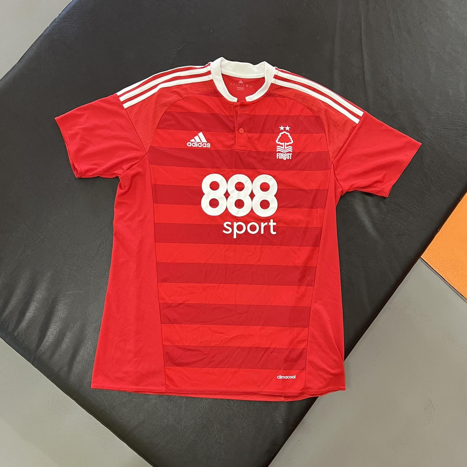 Adidas Adidas Nottingham forest fc jersey Sz L Size US L / EU 52-54 / 3 - 1 Thumbnail