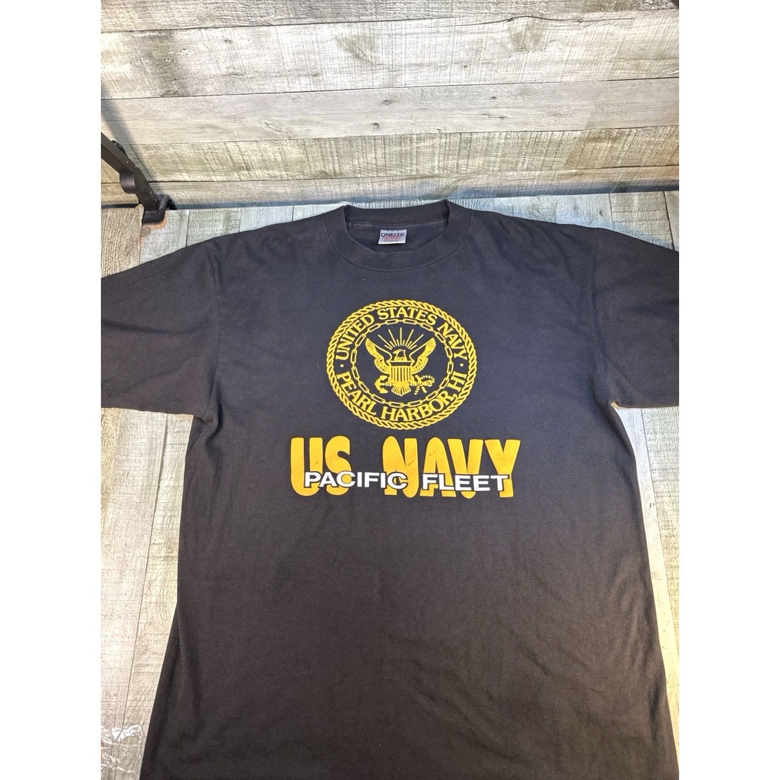 Vintage VINTAGE US Navy Pacific Fleet Pearl Harbor T-Shirt XL Oneita USA Made Shirt Mens Black Size US XL / EU 56 / 4 - 2 Thumbnail