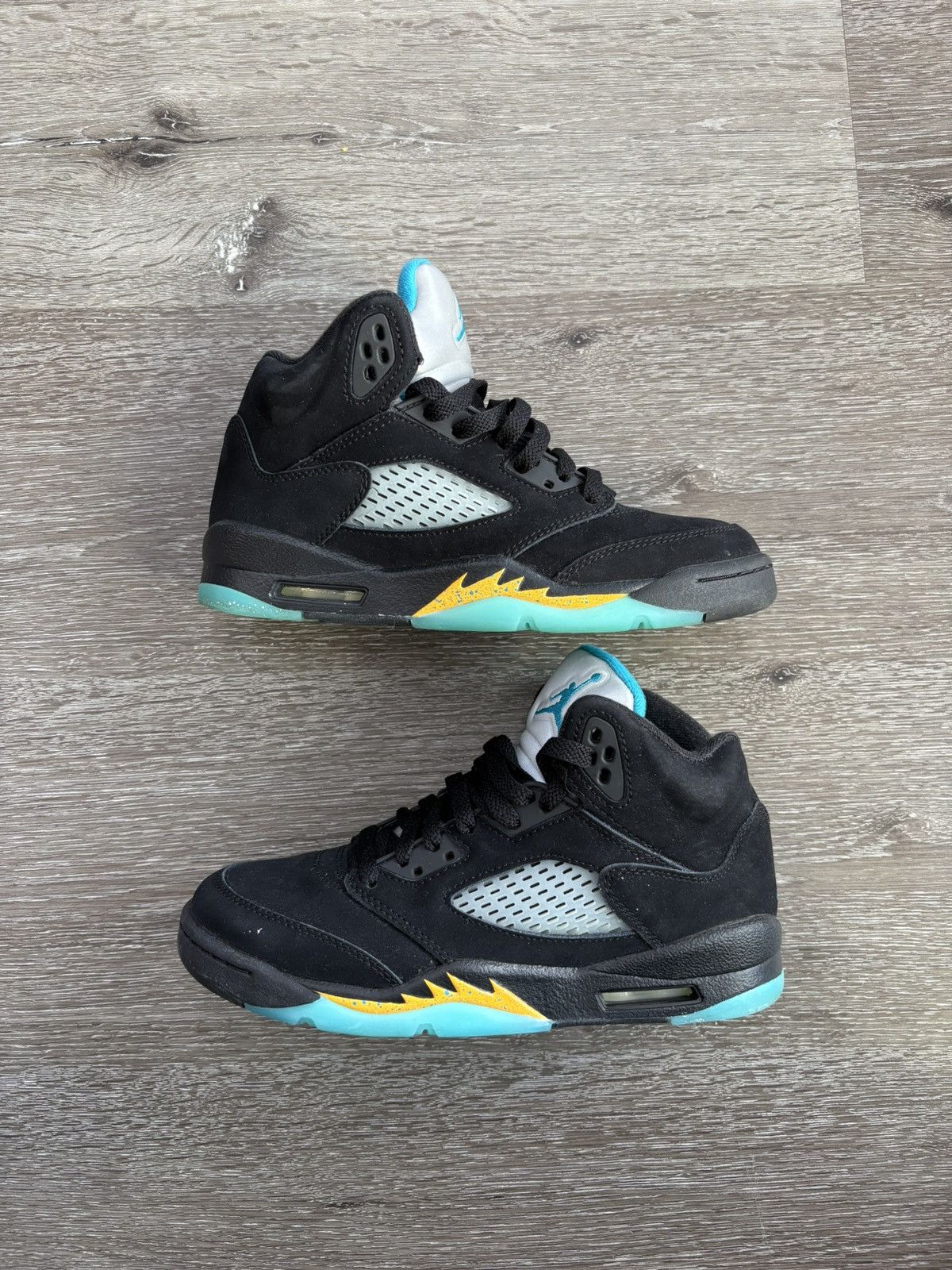 Jordan Brand Air Jordan 5 Retro “Aqua” (GS) (2023) **PRE-OWNED** REP. BOX Size US 5.5 / EU 38 - 1 Thumbnail