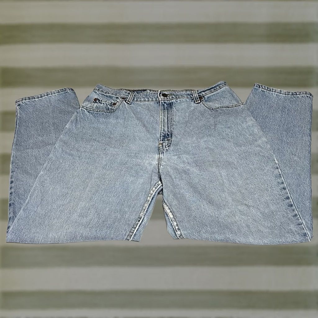 Levi's VINTAGE Levi's 551 Jeans Women 14 Denim Relaxed Tapered Distressed 31x29 Size 36" / US 14 / IT 50 - 1 Thumbnail