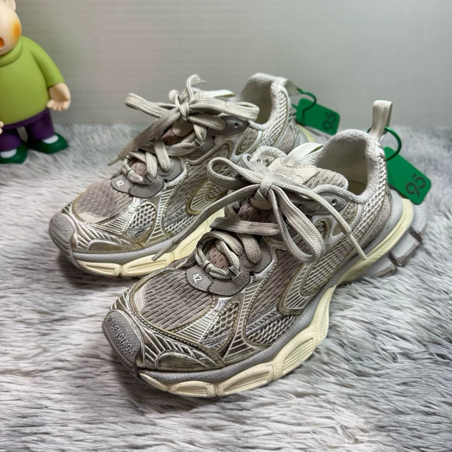 Balenciaga Balenciaga Mesh Gold Lowtop Sneakers XXXL Men Size US 10 / EU 43 - 1 Thumbnail