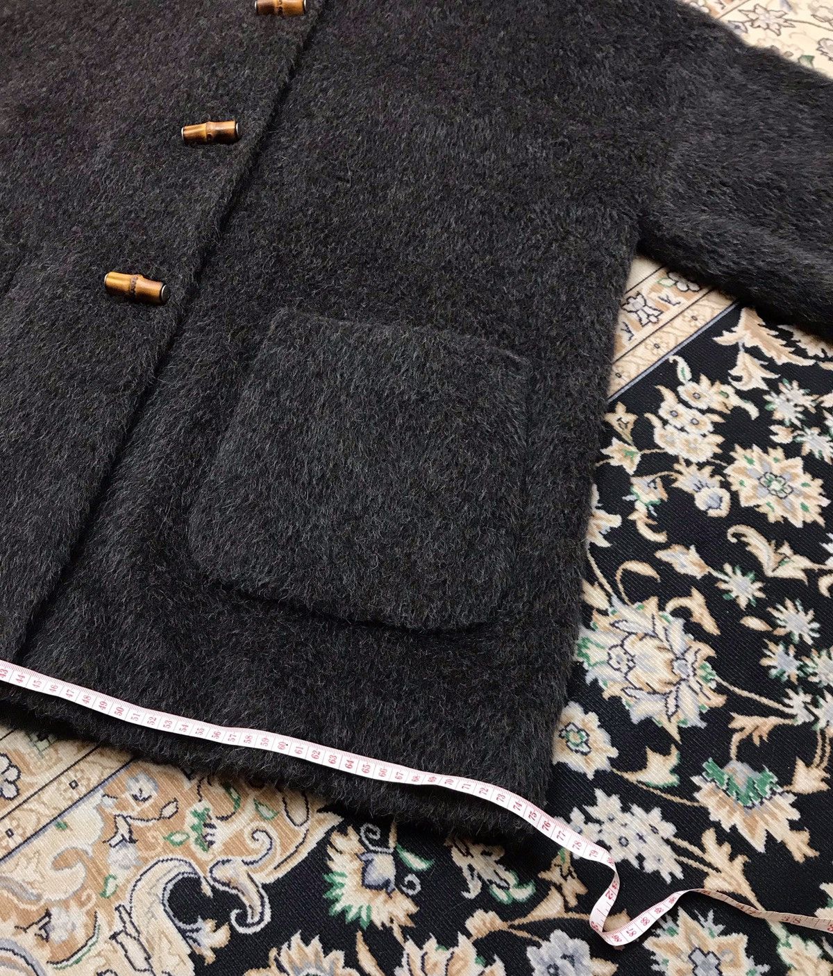 Gucci Vintage 90s gucci bamboo button lining fur jacket Size XL / US 12-14 / IT 48-50 - 21 Thumbnail