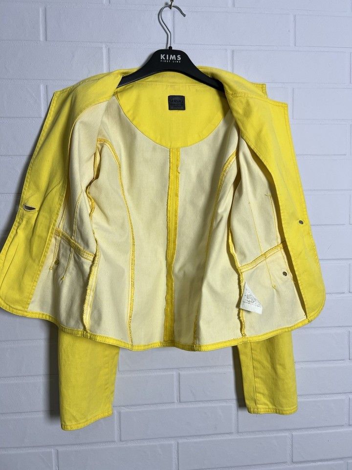 Versace Versace Jeans Couture Vintage Blazer Jacket Yellow Size S Size S / US 4 / IT 40 - 10 Thumbnail