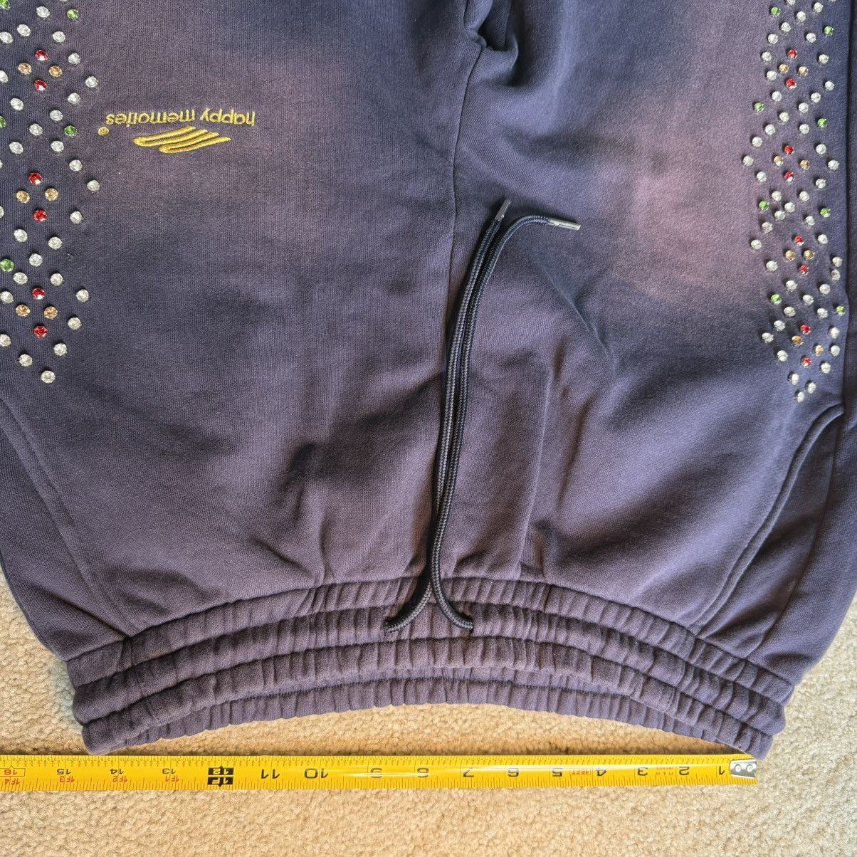 HMDD HMDD Happy Memories Don’t Die Crystal Sweats Size US 34 / EU 50 - 5 Thumbnail