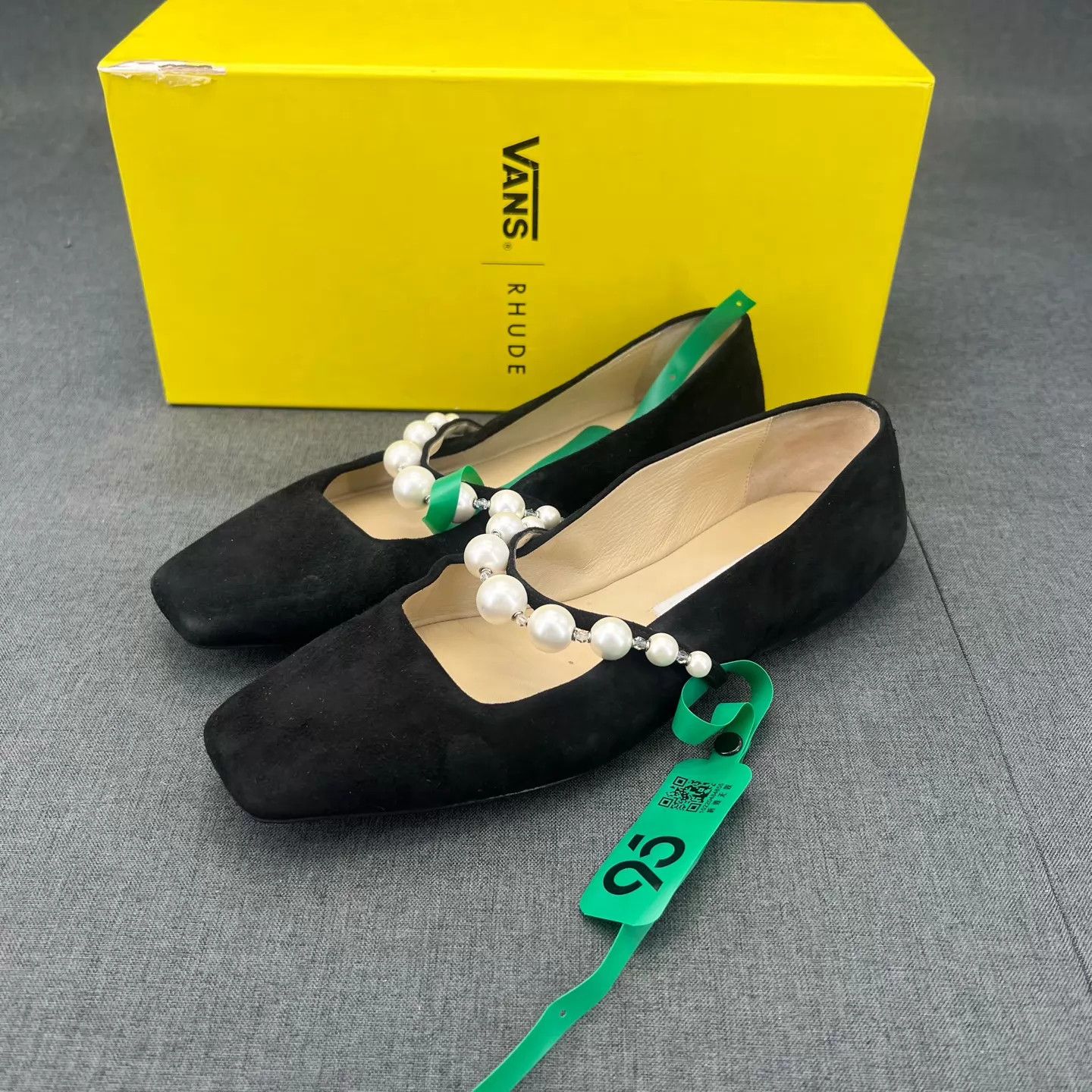 Jimmy Choo women's Jimmy Choo Black Pearl Flats 38 with box like new Size US 7.5 / IT 37.5 - 1 Thumbnail