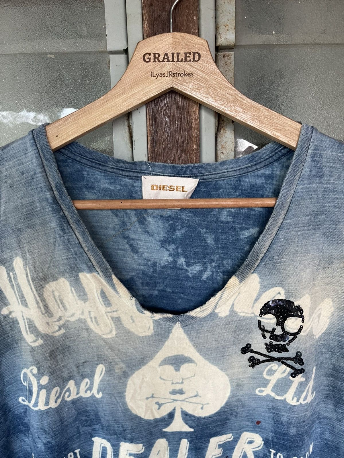 Diesel Vintage Diesel VNeck Distressed Skull Design Shirt Tee Size US XL / EU 56 / 4 - 16 Thumbnail